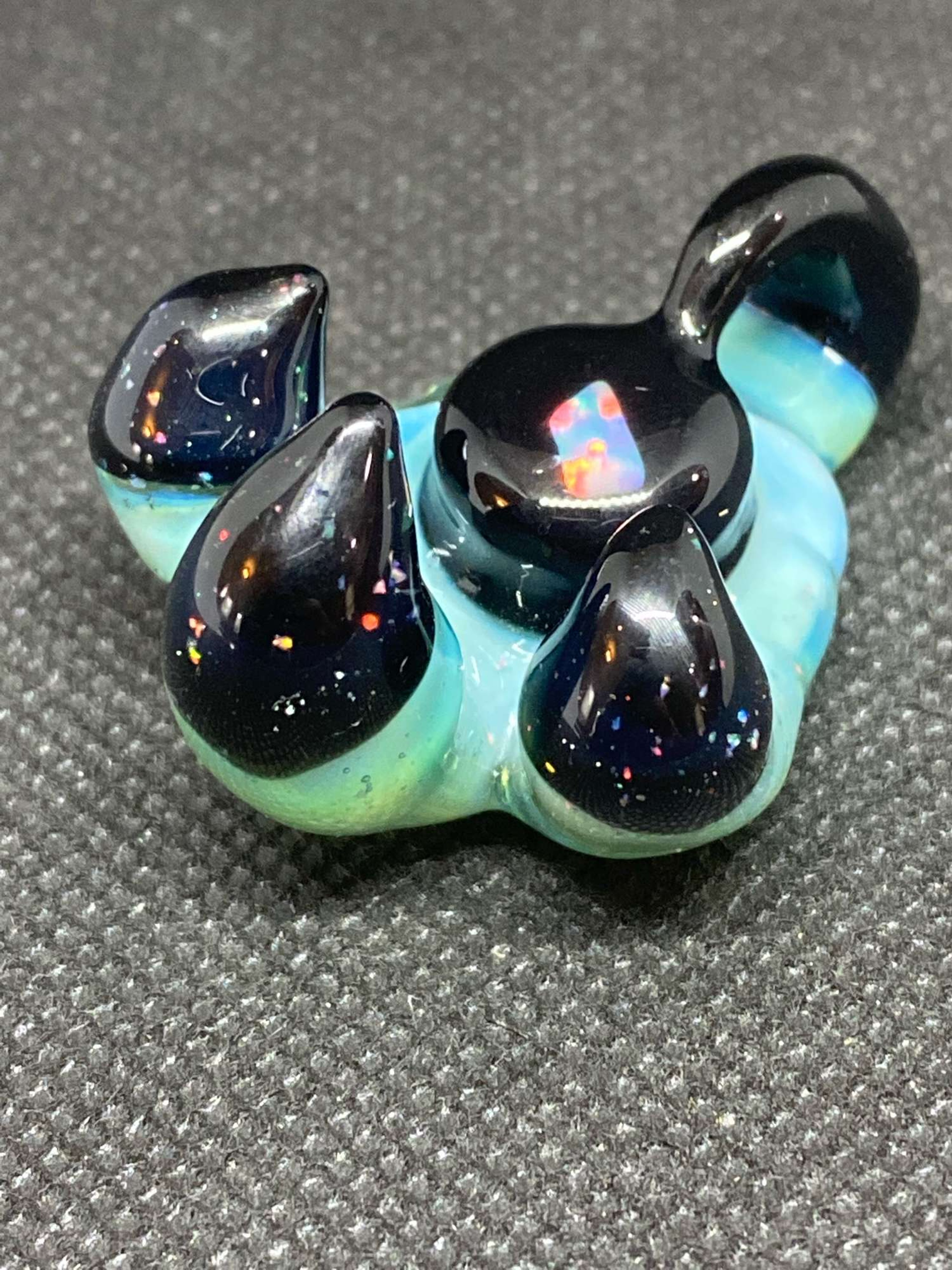 Preview pic of Claw pendant crushed opal 