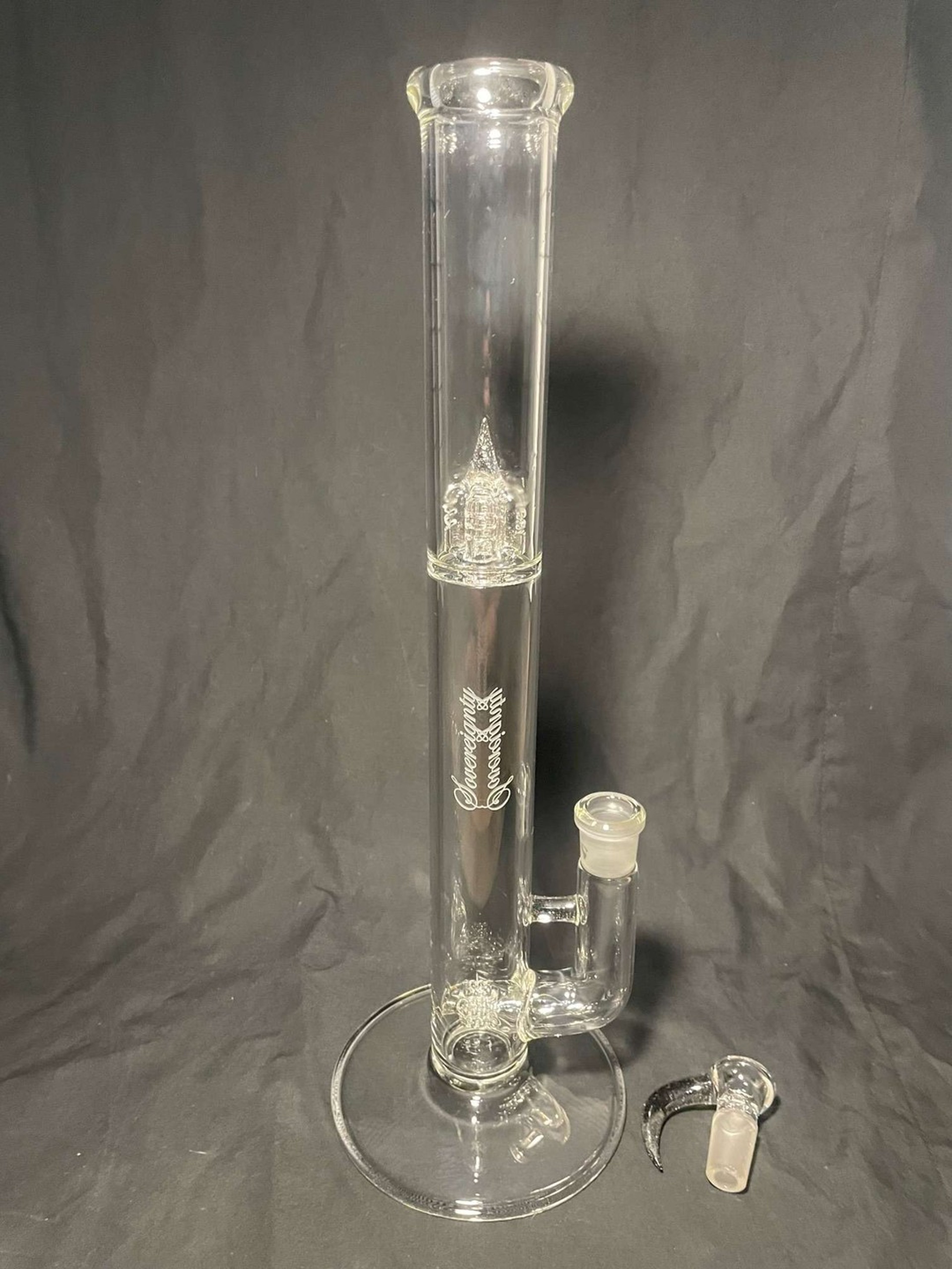 Preview pic of Sovereignty mini3 44 MA in parallax