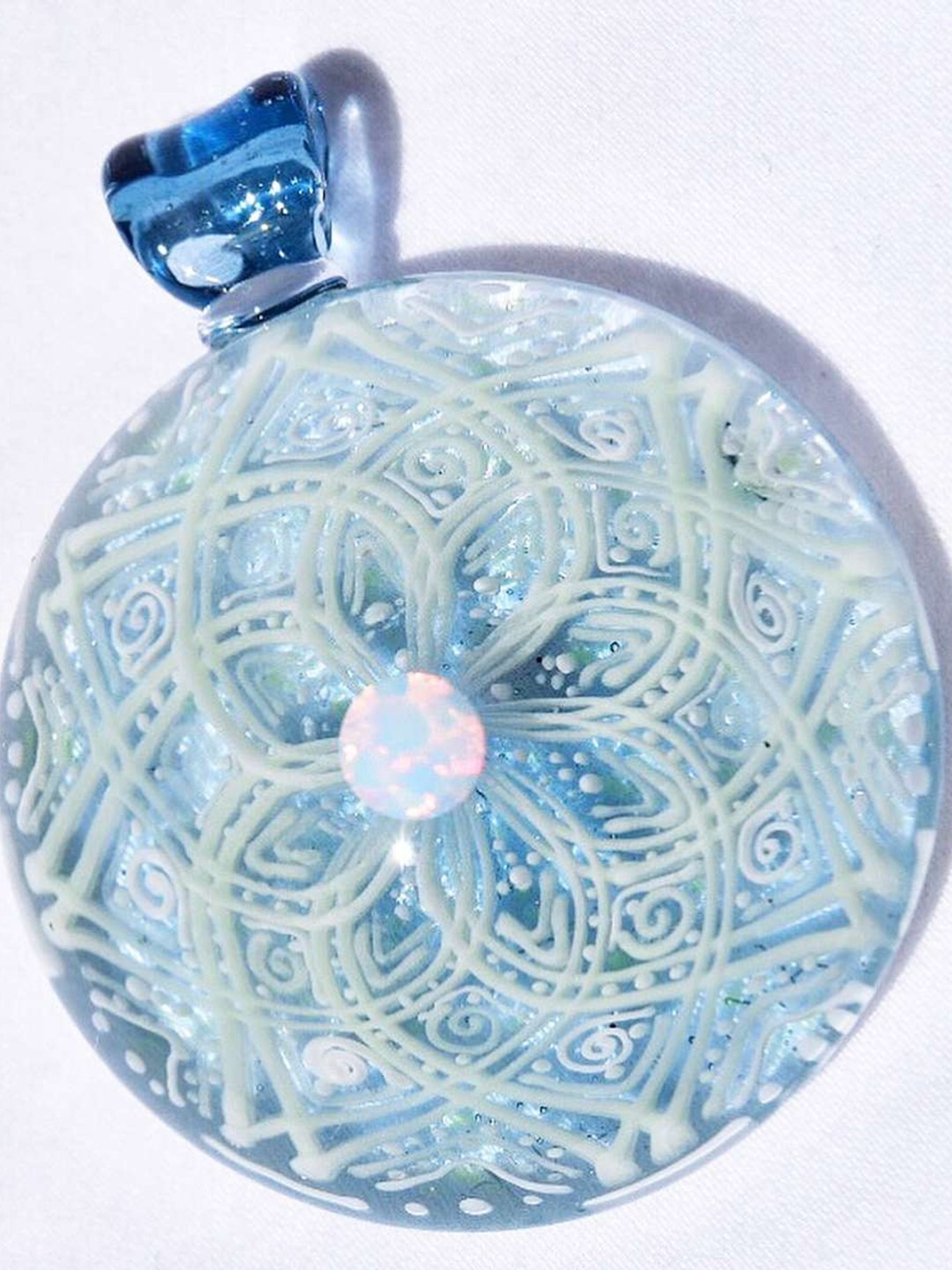 Preview pic of Akihiro Okama flower of life opal UV reactive pendant 