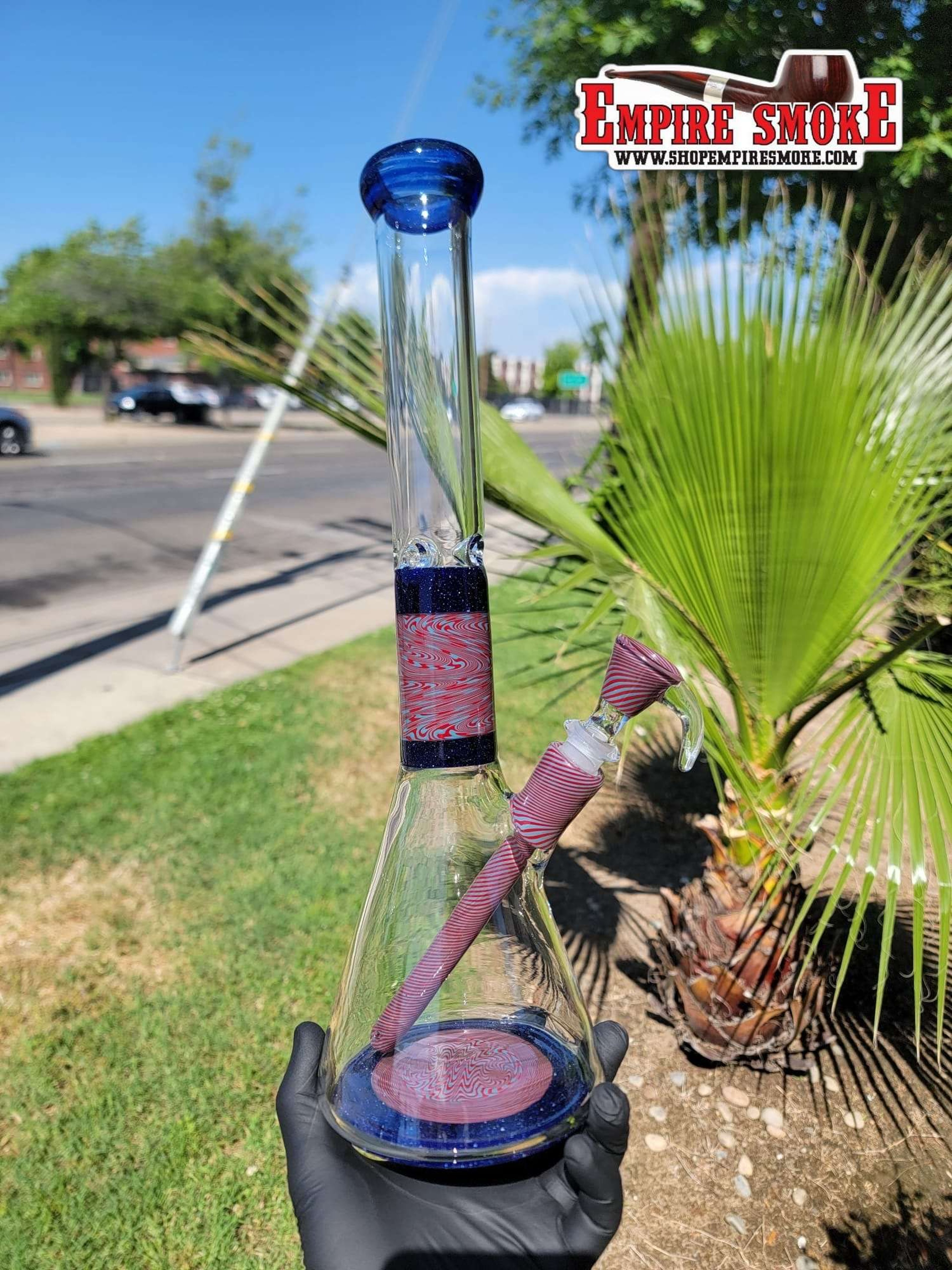 Preview pic of AUGY GLASS - HEADY WIG-WAG BEAKER BONG 