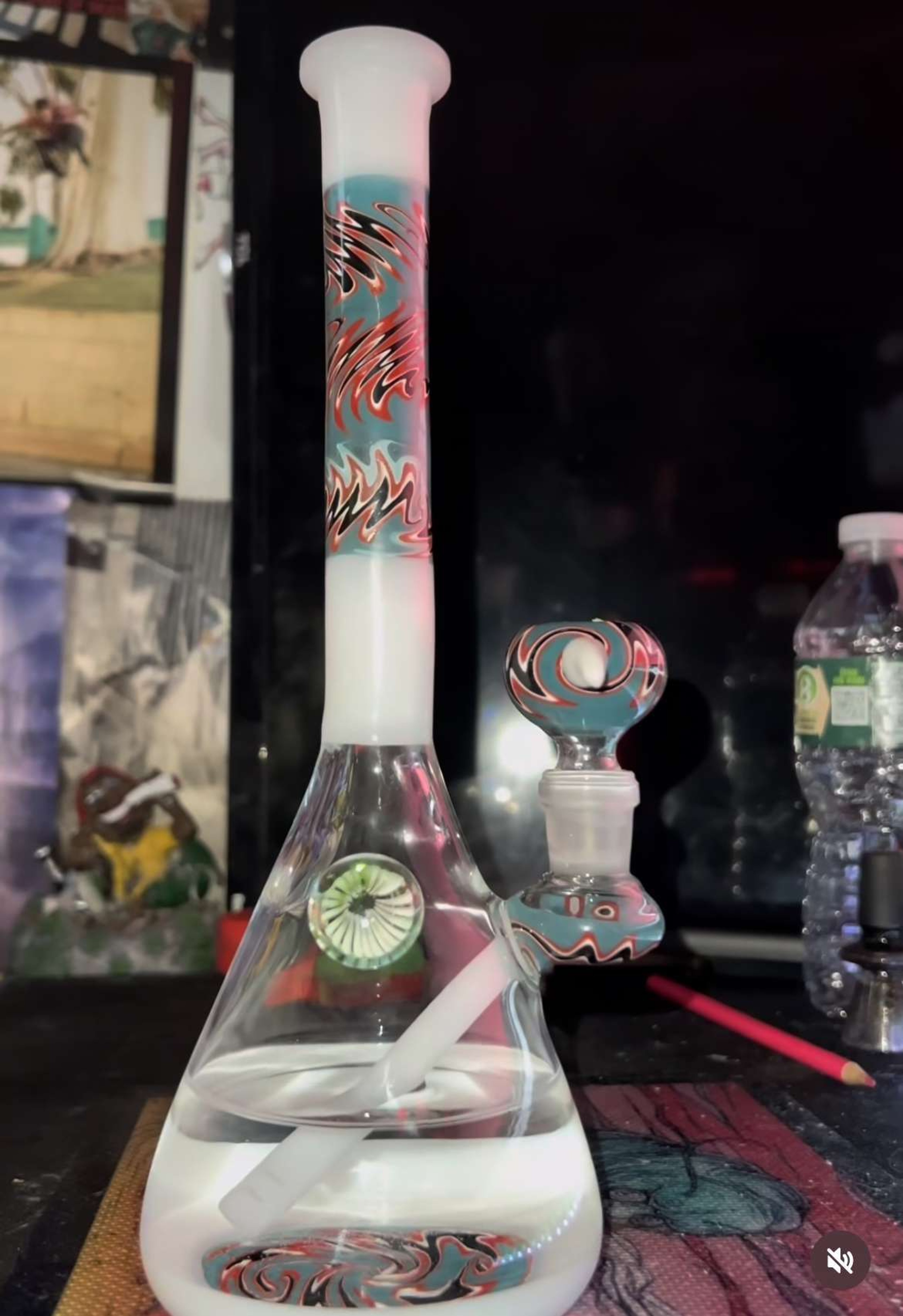 Unknown artist beaker with matching slide image 0