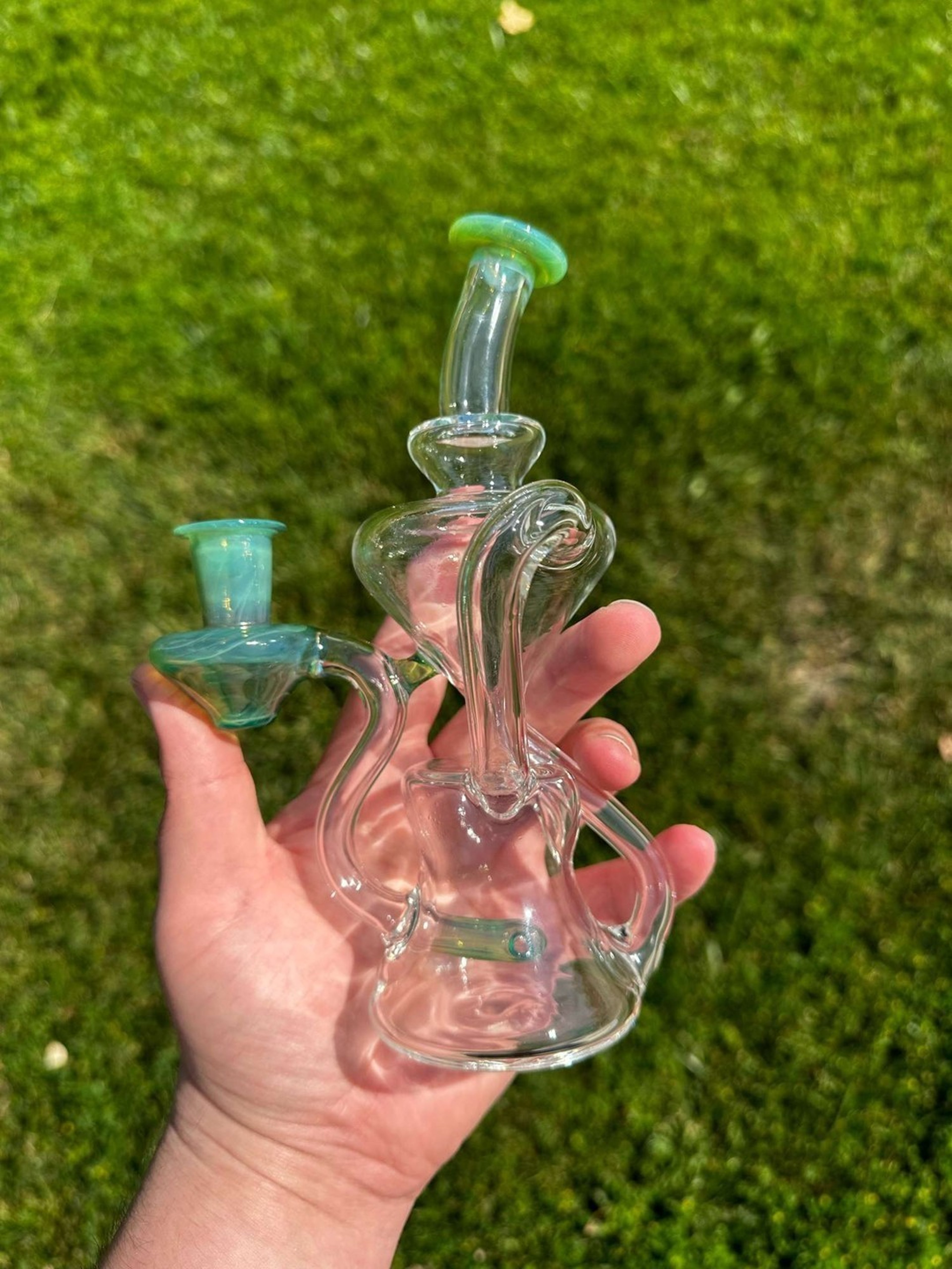 Preview pic of Madhatter Glass Recycler Wintergreen Accents