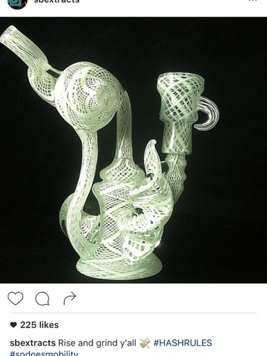 Preview pic of Contrabasso white retti single and mothership fab egg with all accessories