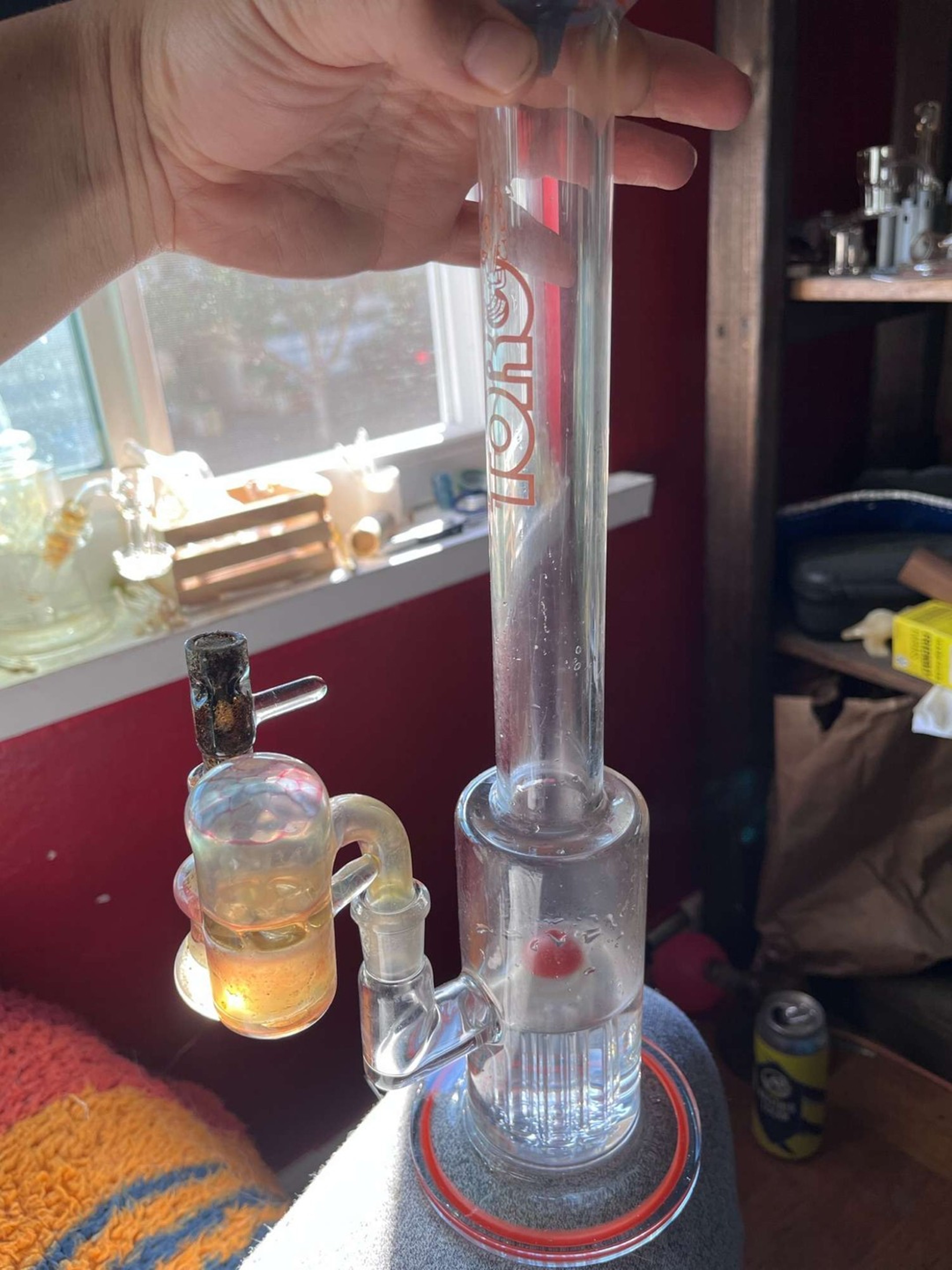 Preview pic of Toro Glass 8 pillar stem bong