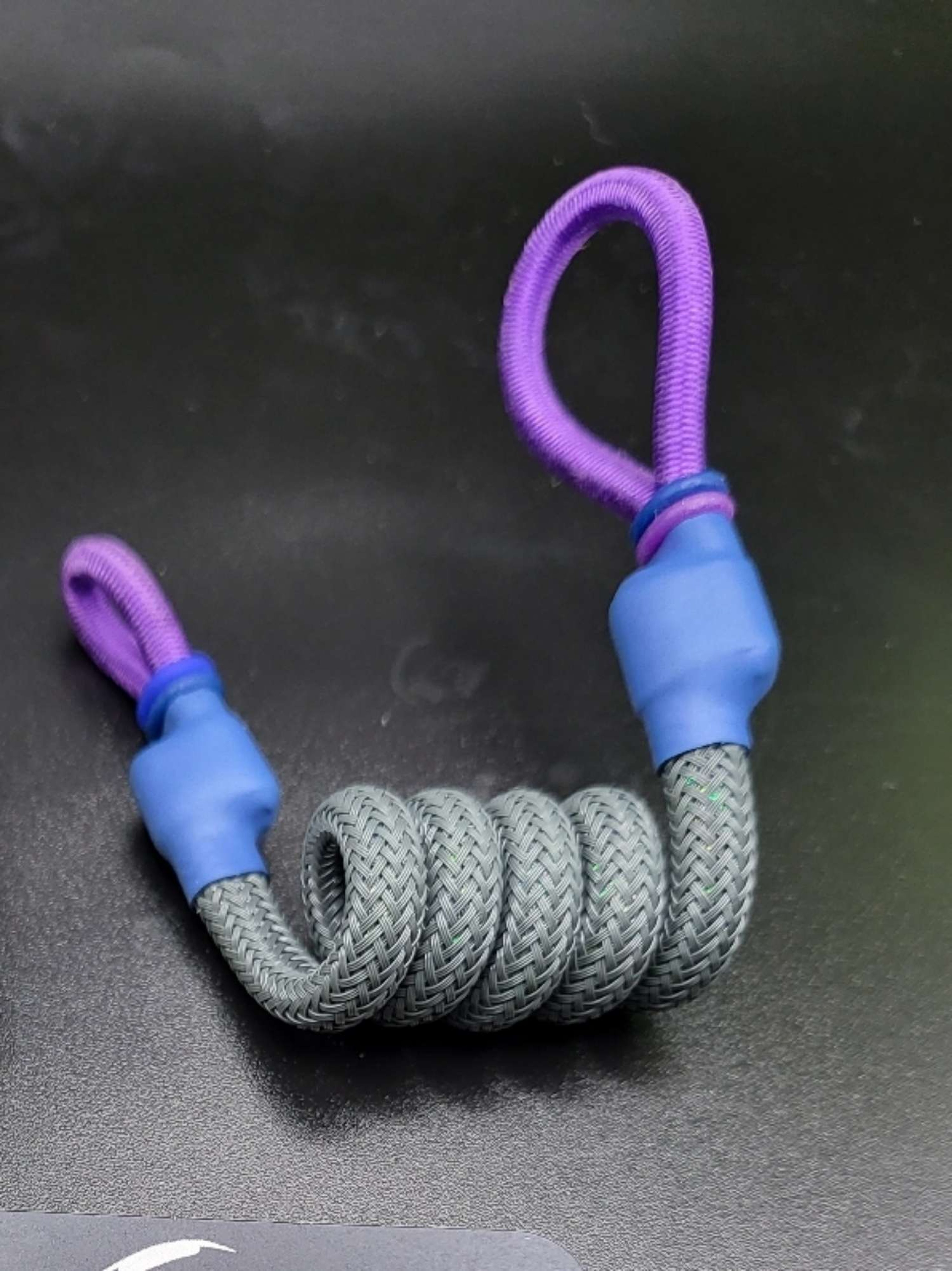 Grey Tuff tether image 0