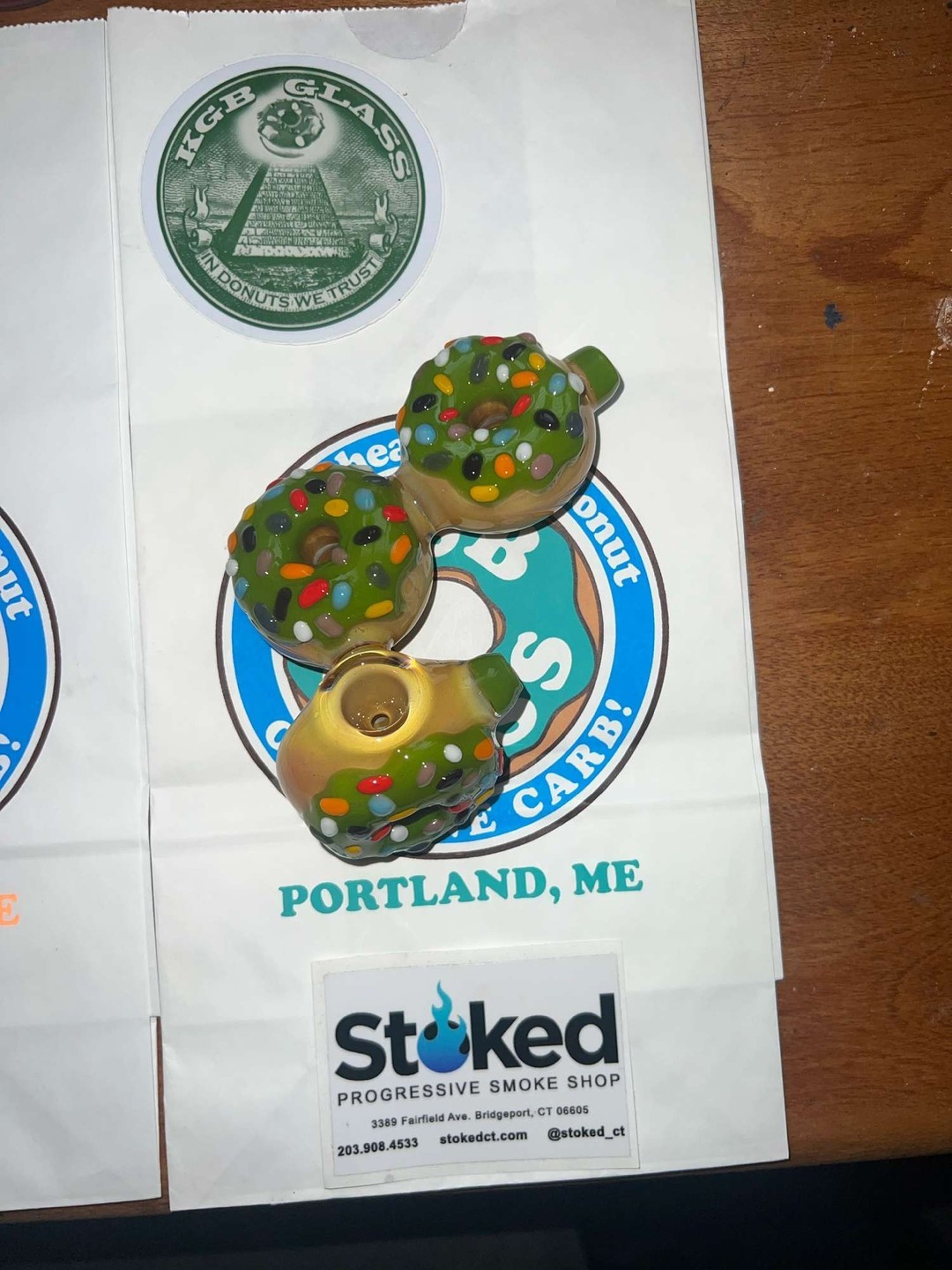 Preview pic of 2021 KGB Glass Pistachio Frosted Donut Hammer Dry Pipe 