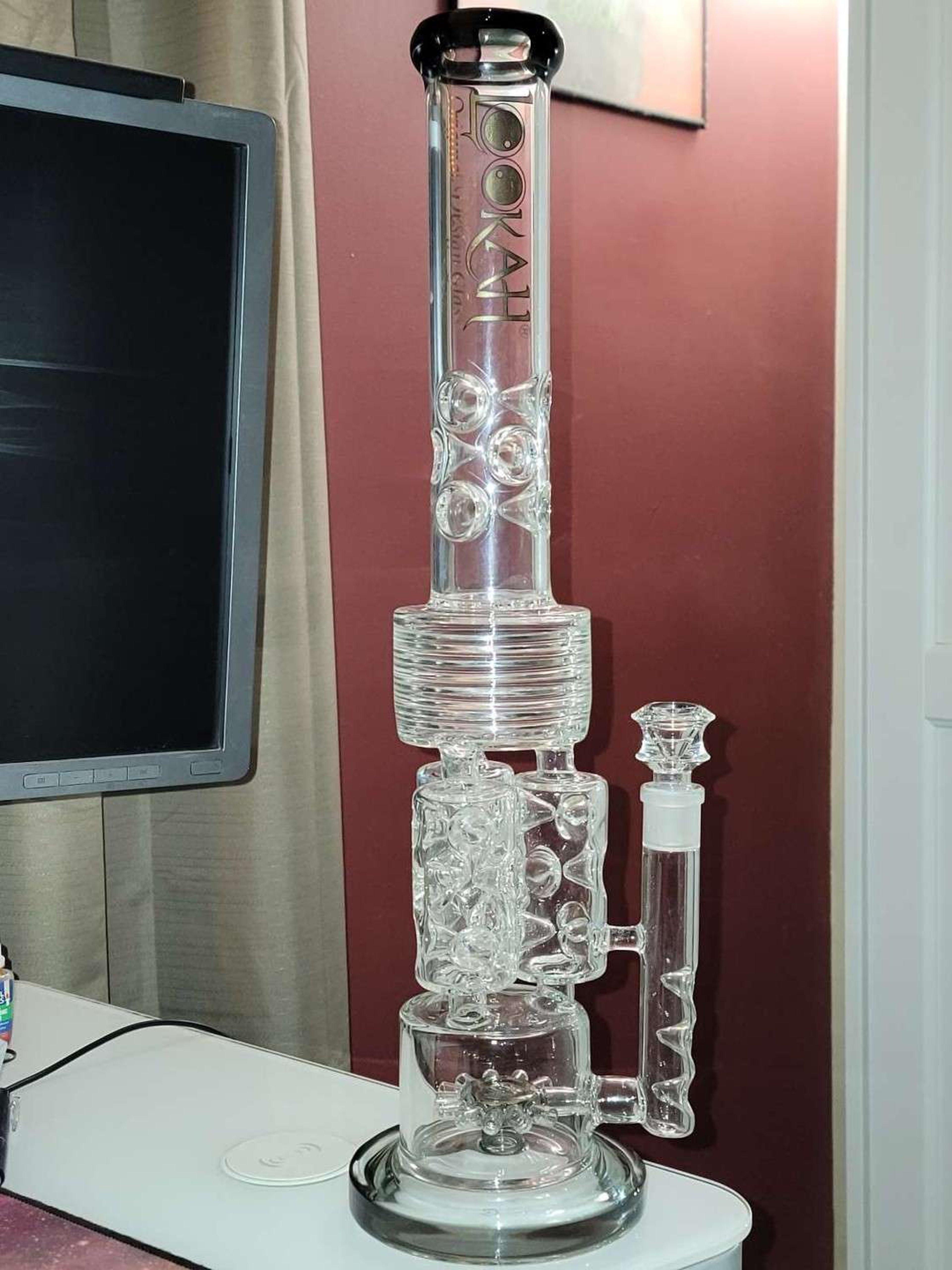 Preview pic of Lookah 19.9' Tower Of Power