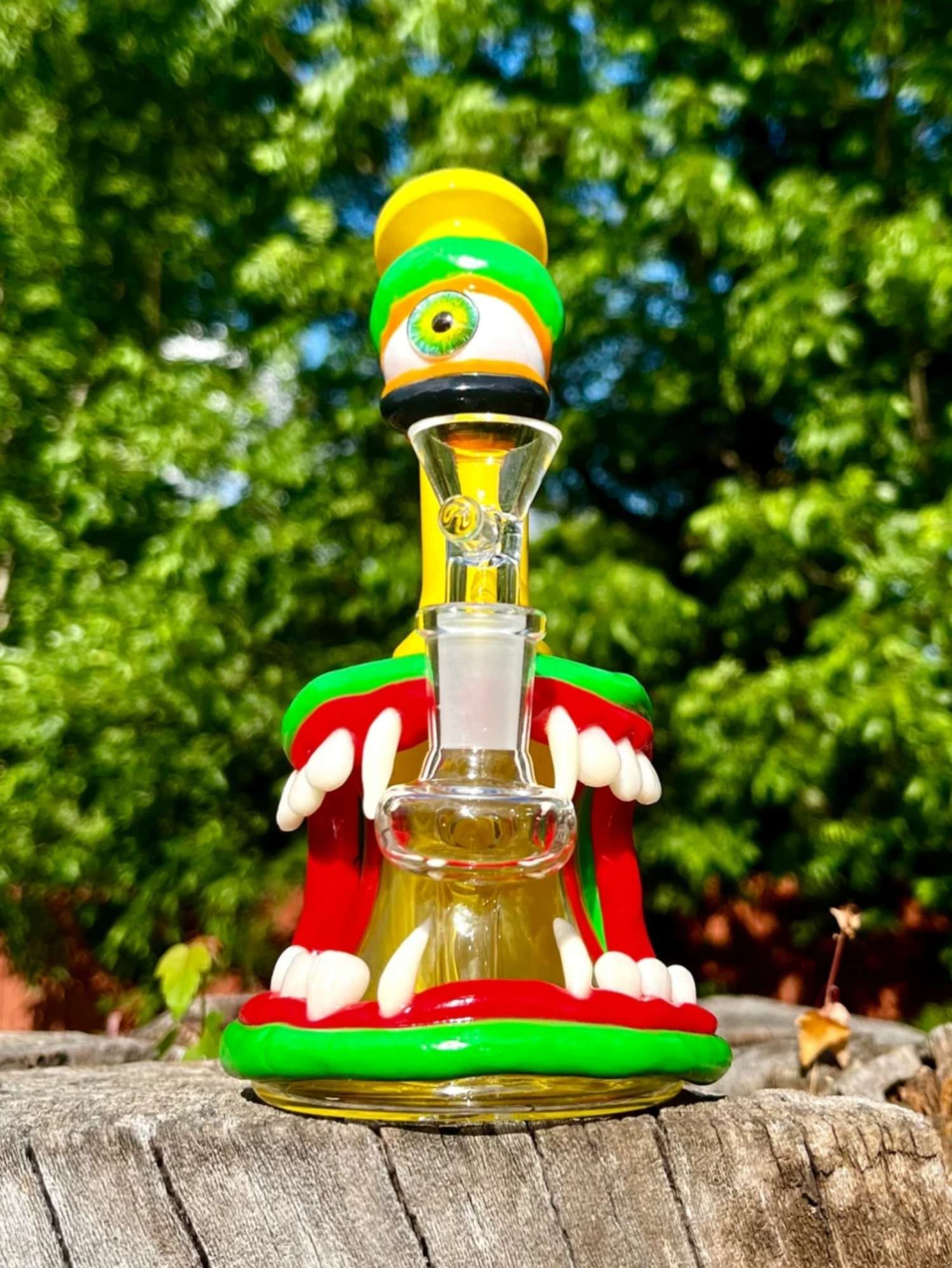 Preview pic of Alive! Bong - Mini Water Pipe and Rig in One

