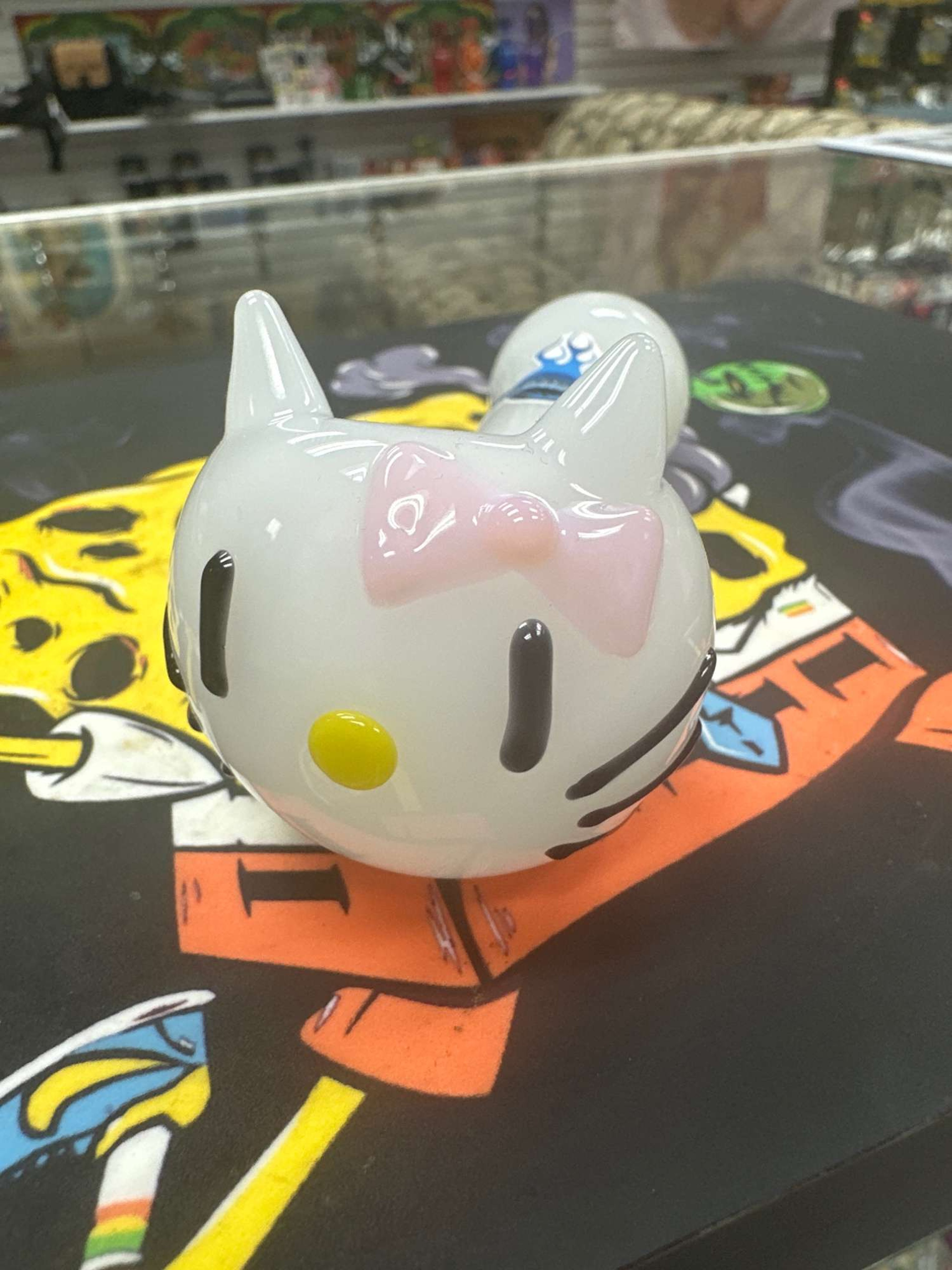 Chameleon Glass Hello Kitty Bowl image 0