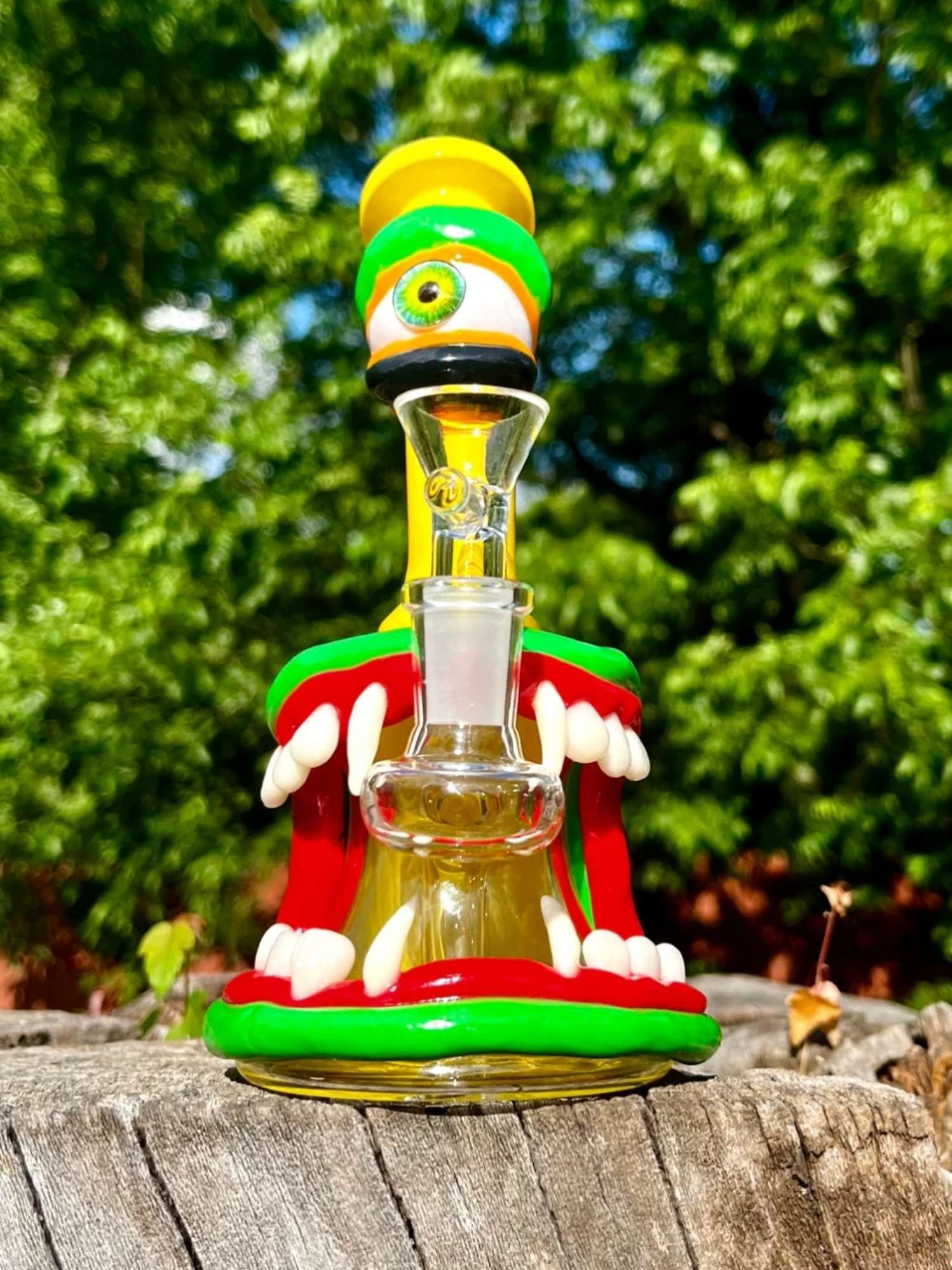 Alive! Bong - Mini Water Pipe and Rig in One
image 0