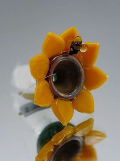 Preview pic of Empire glass work flower with bee slide