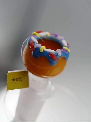 Preview pic of Empire glass work donut slide