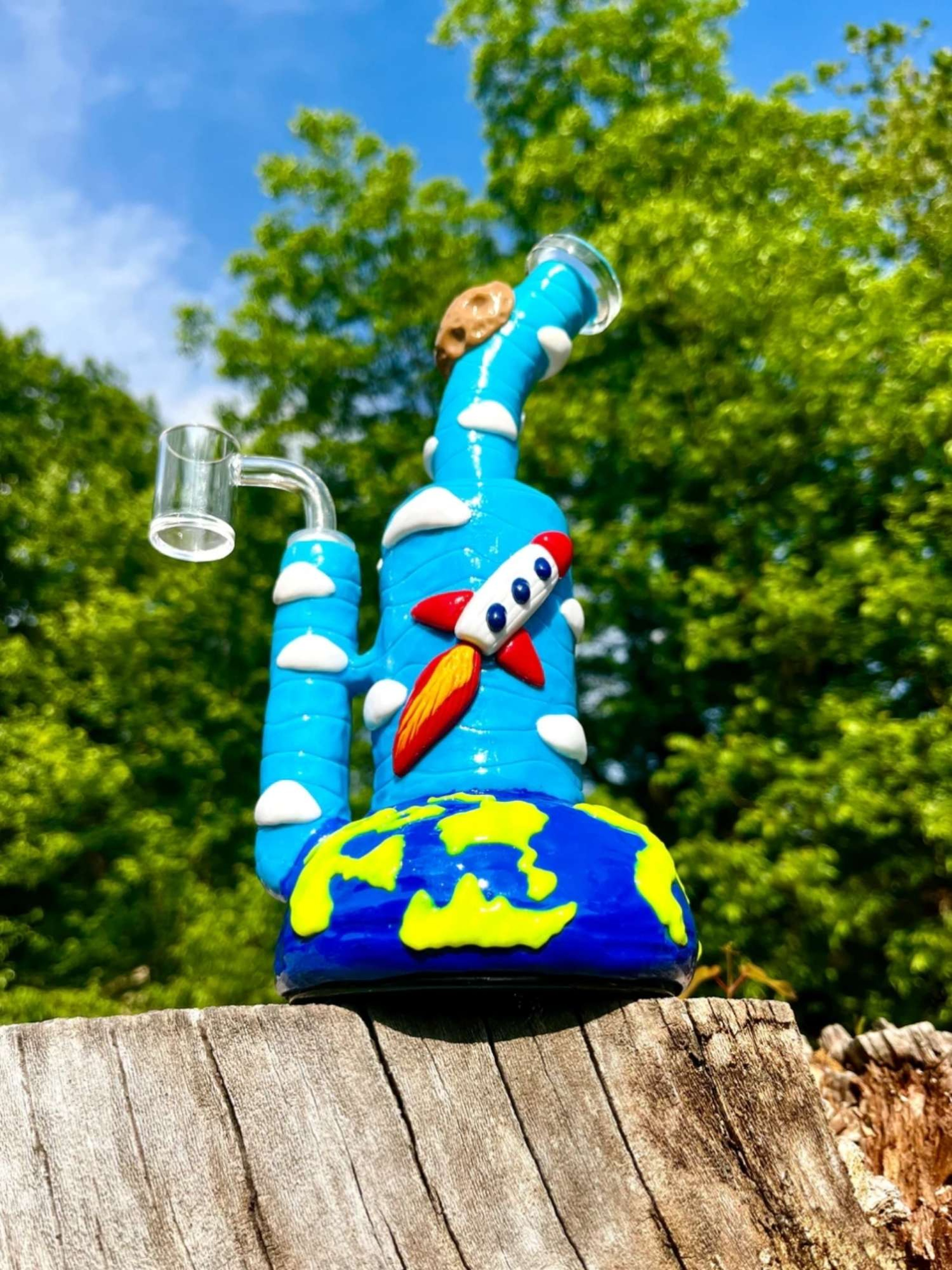 9-Inch Ceramic Rig Water Pipe Bong with Honeycomb
image 0