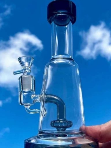 Preview pic of 9" Thick Glass Bong Rig 