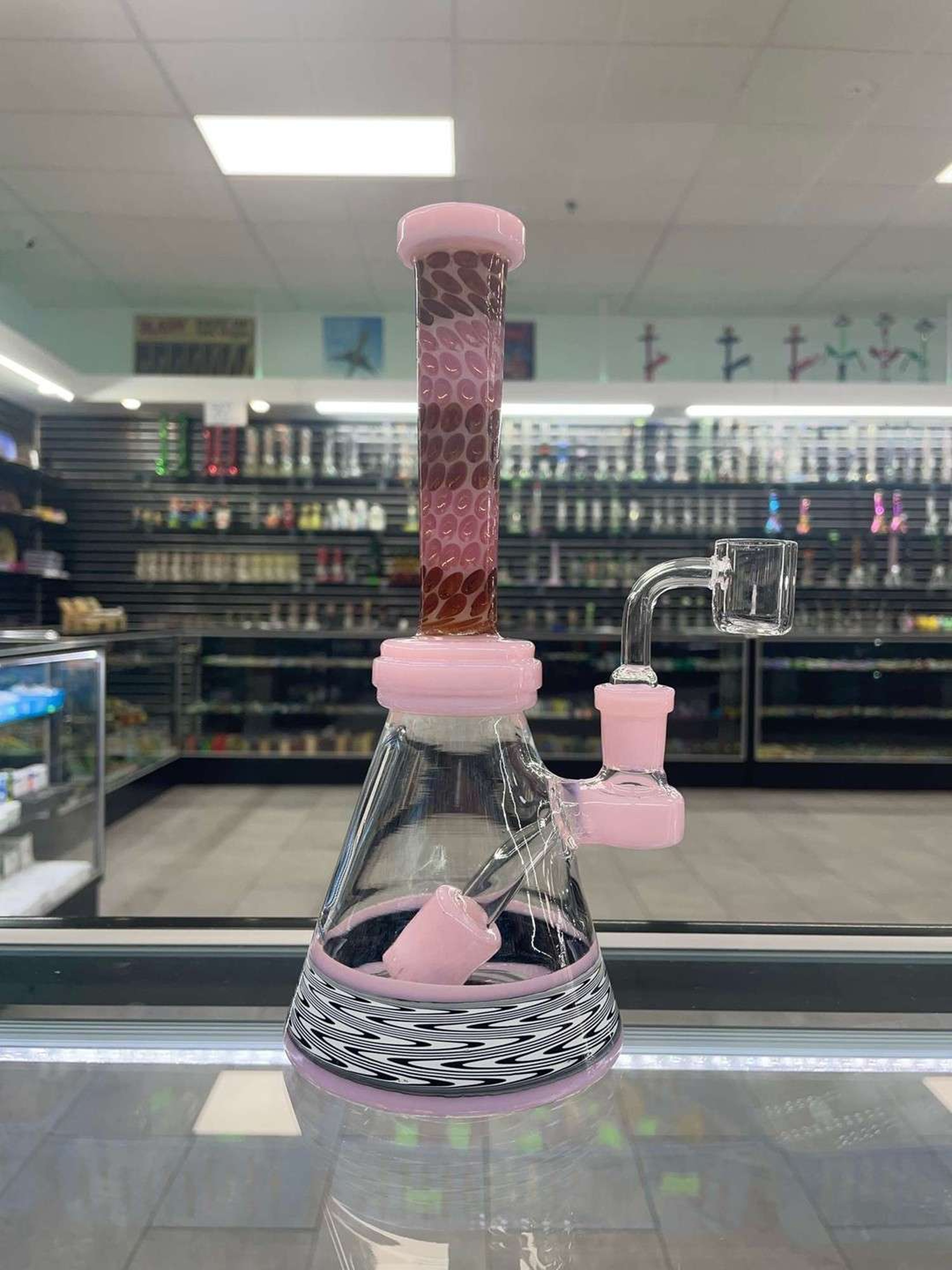 Wig wag pink accented piece! image 0