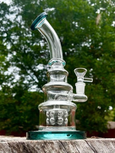 Preview pic of 9" Glass Cake Recycler Bong Rig 