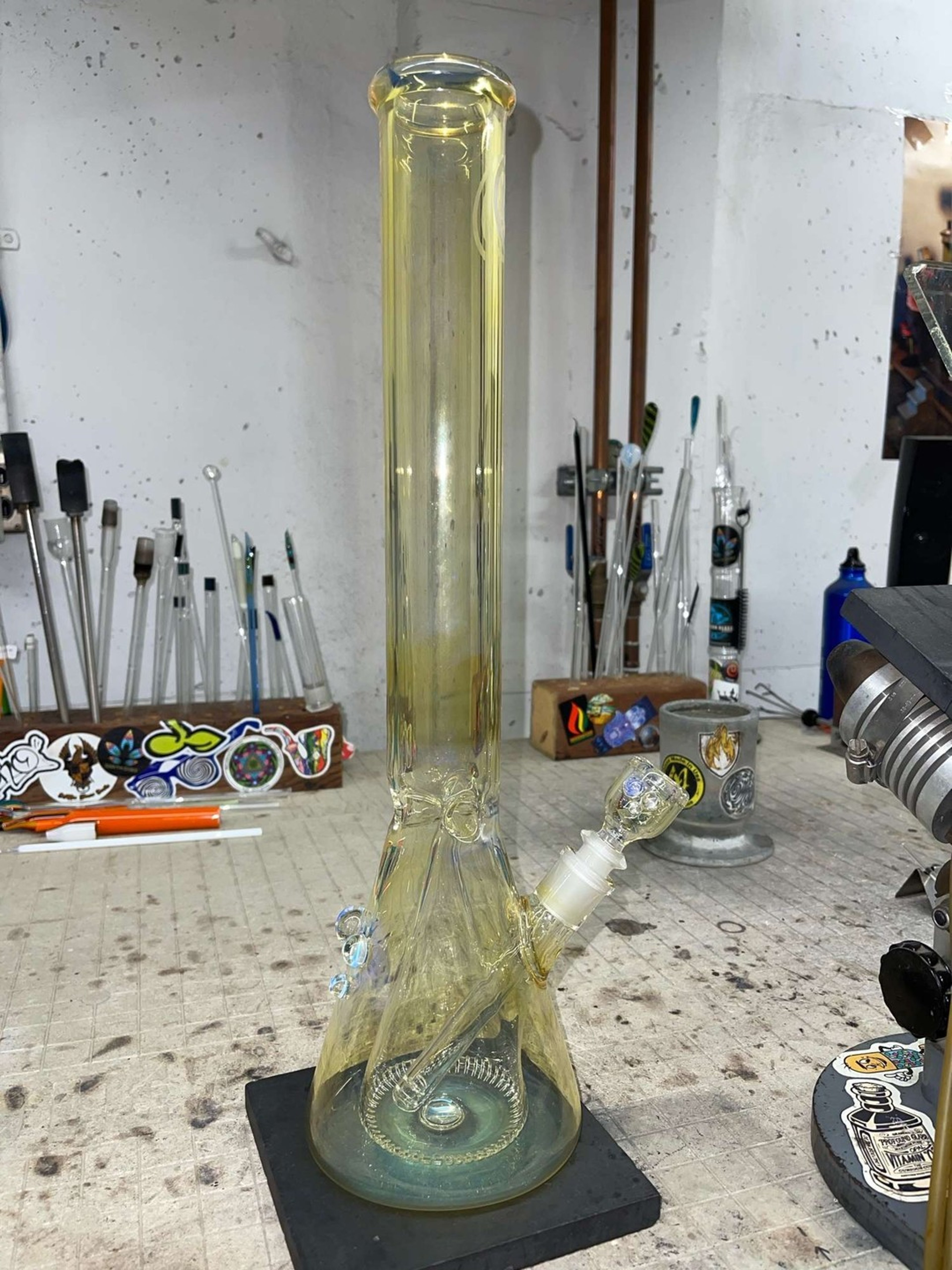 Collins beaker with silver fume image 0