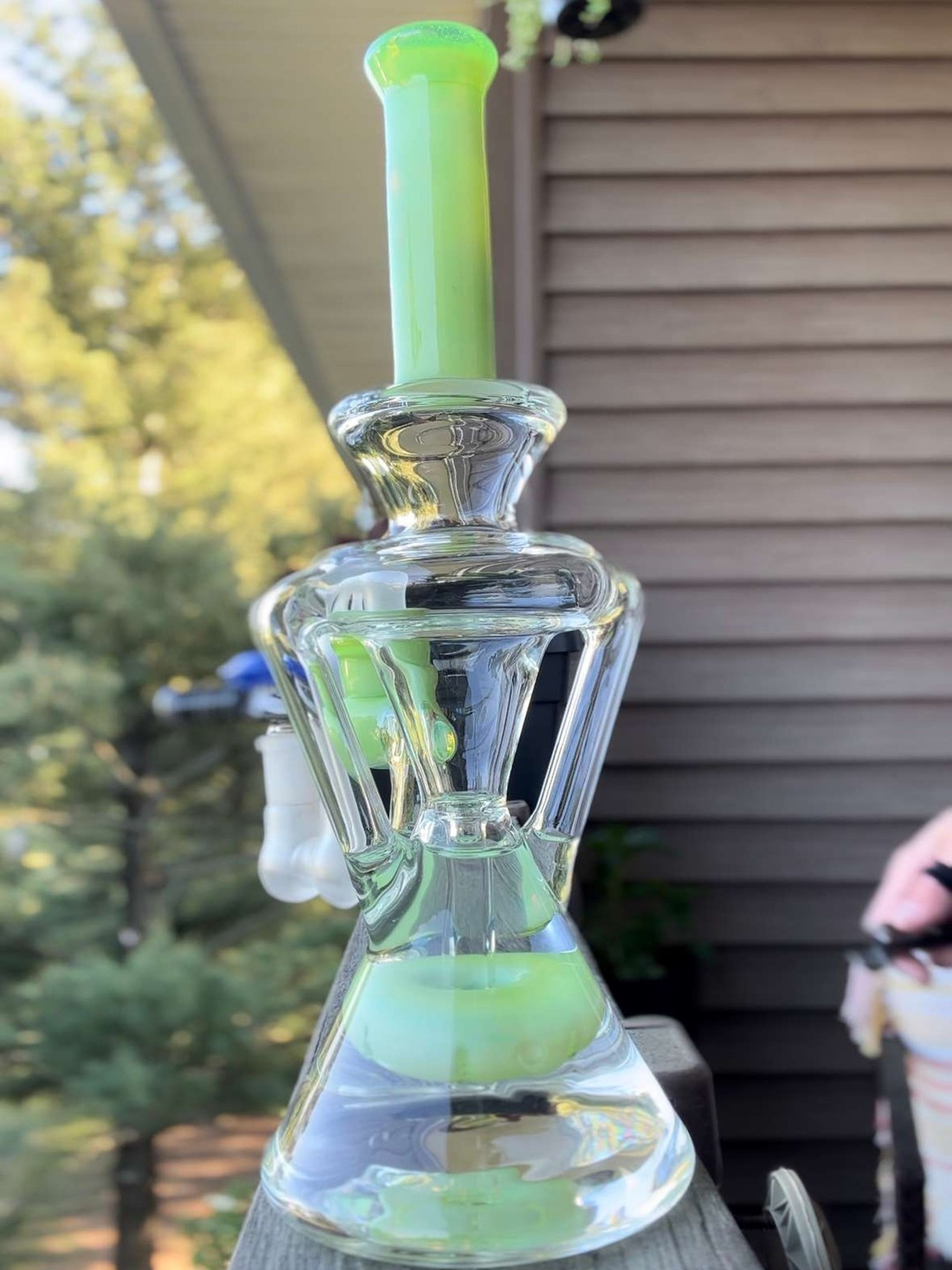 Preview pic of Uzzi glass double uptake recycler 