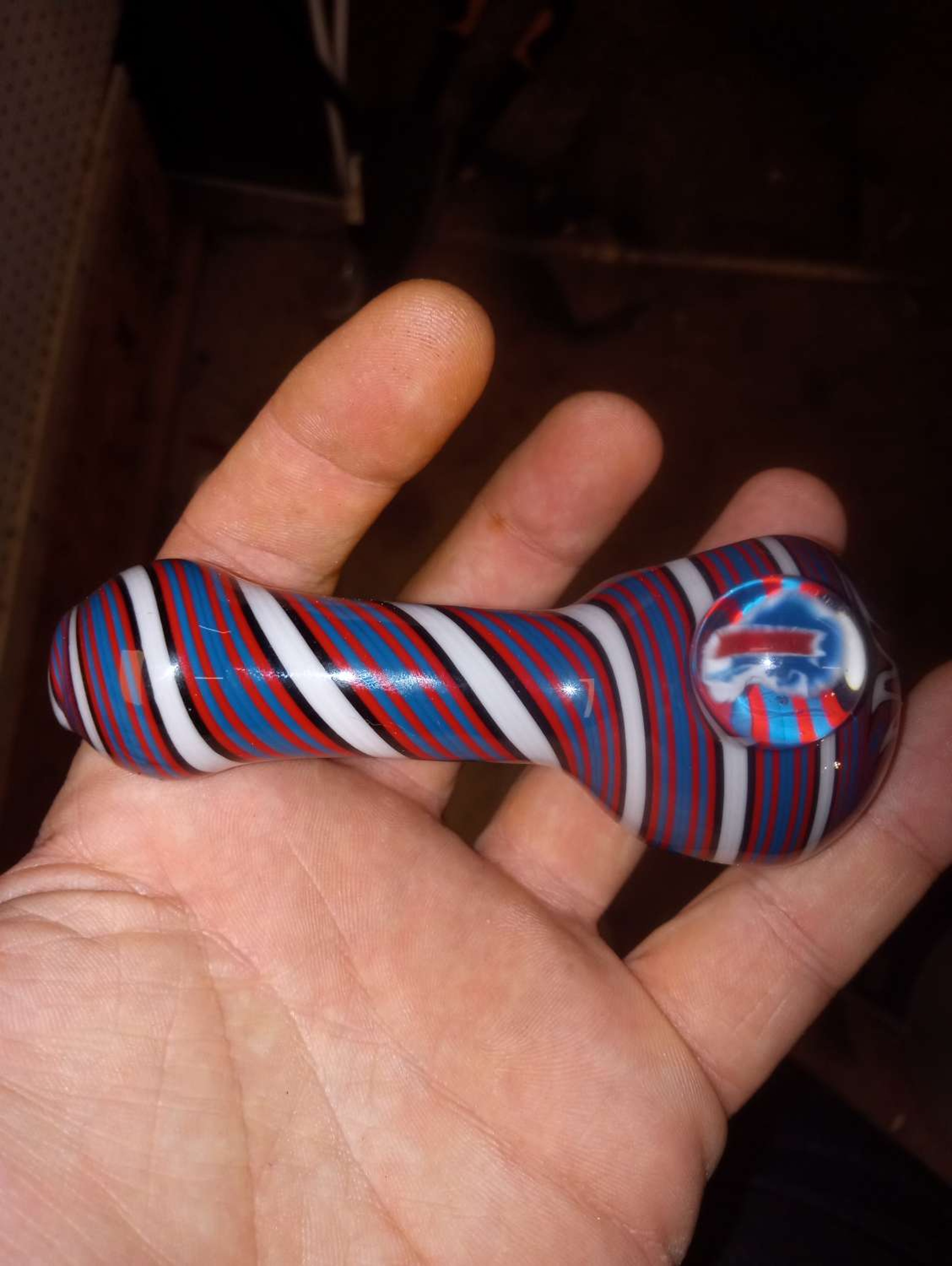Preview pic of Buffalo Bills Handpipe #3