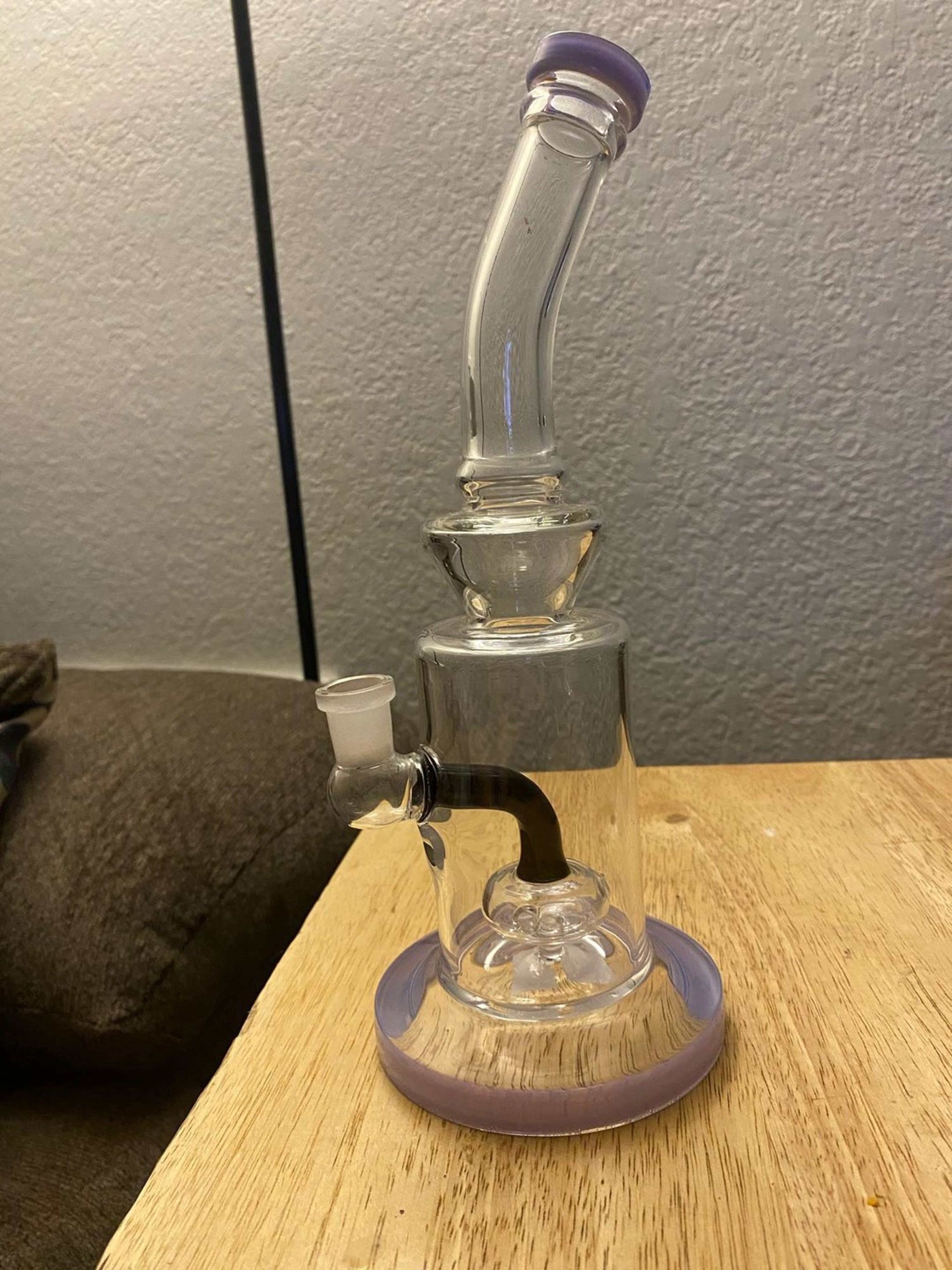 Preview pic of Light purple glass water pipe