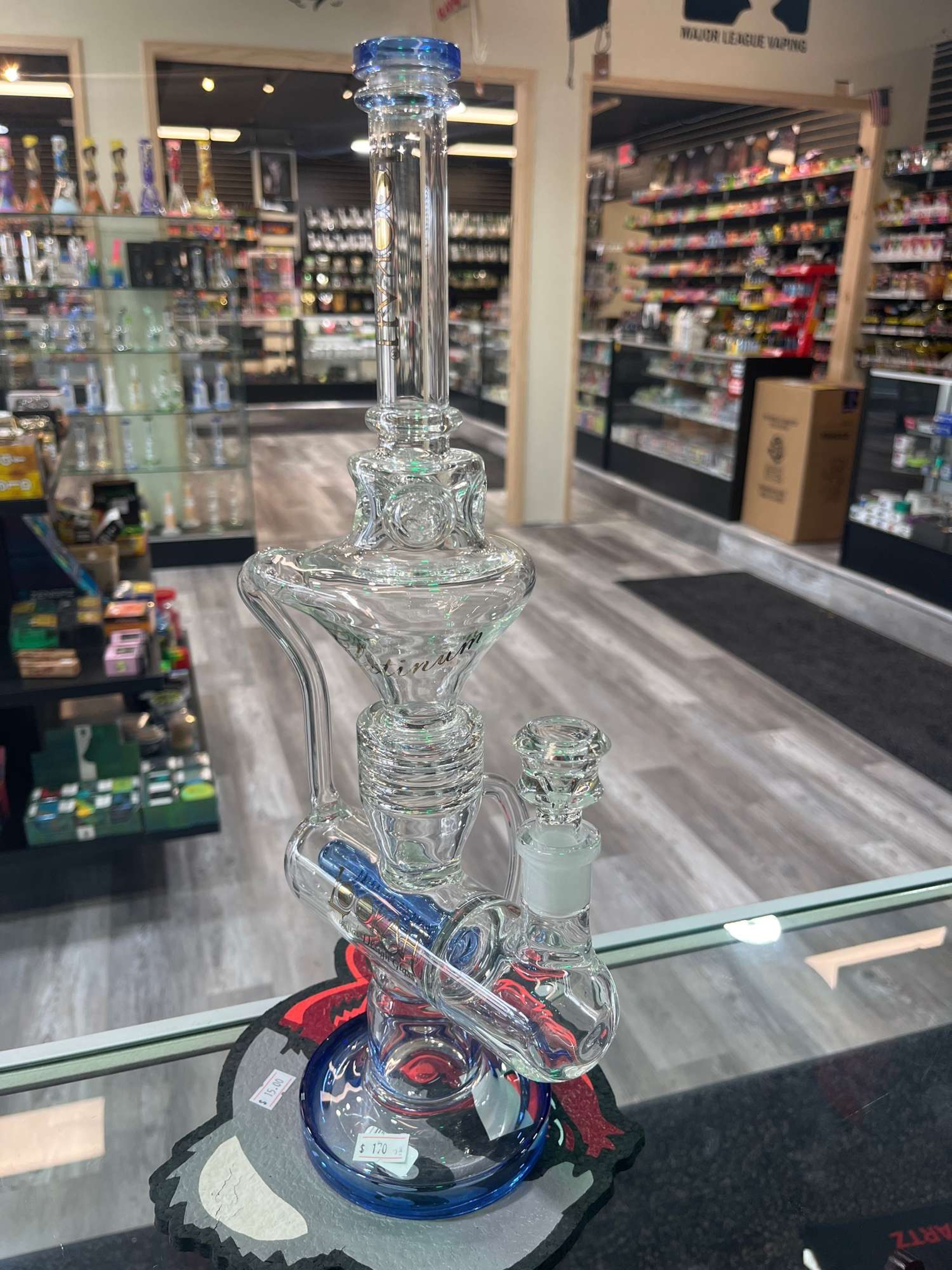 Preview pic of 18’ lookah platinum recycler