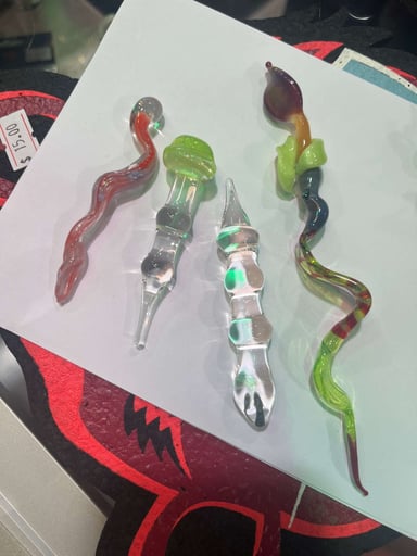 Preview pic of 4 poker set w/ free snake glass piece 