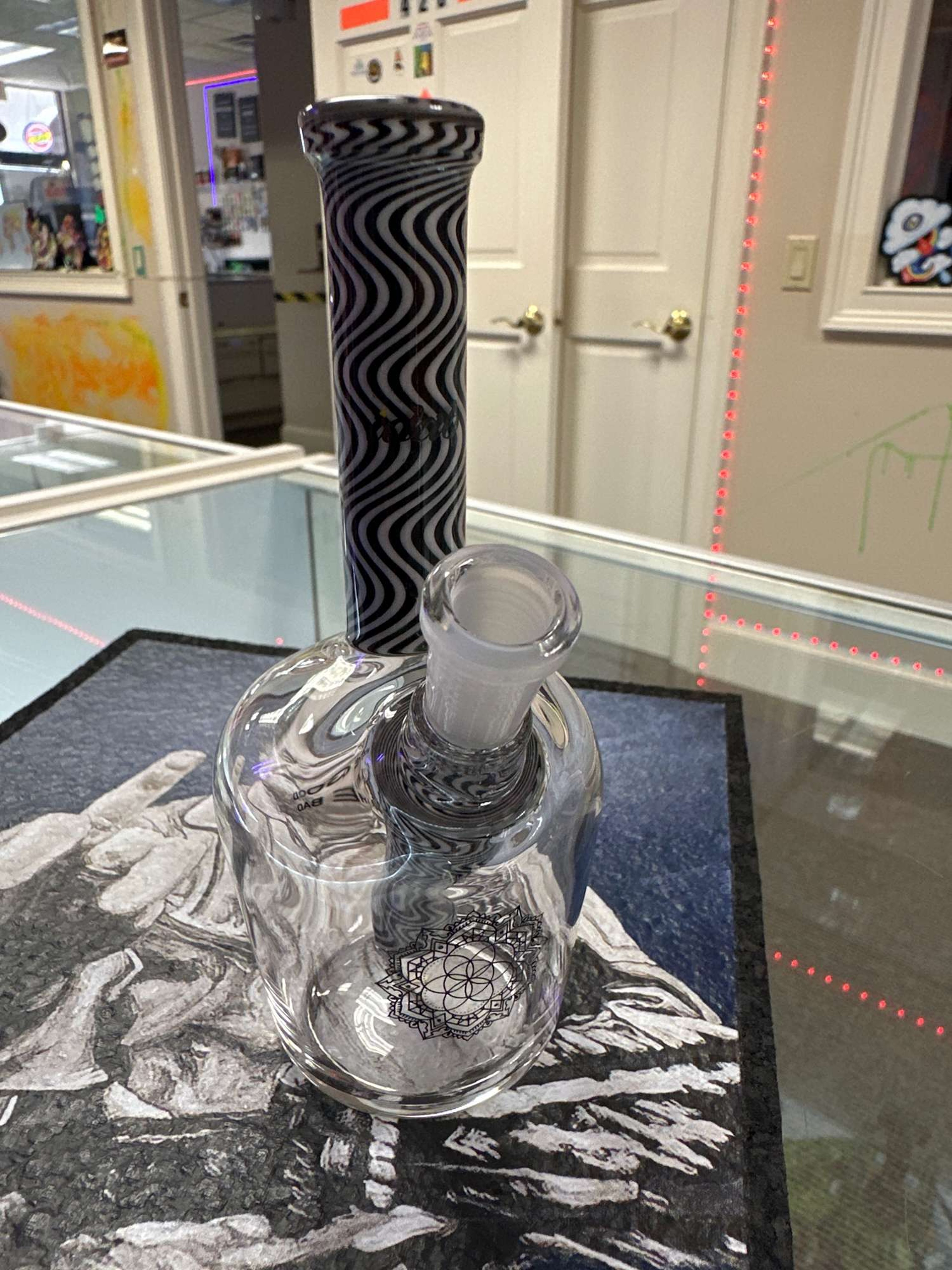 Preview pic of iDab Glass henny bottle