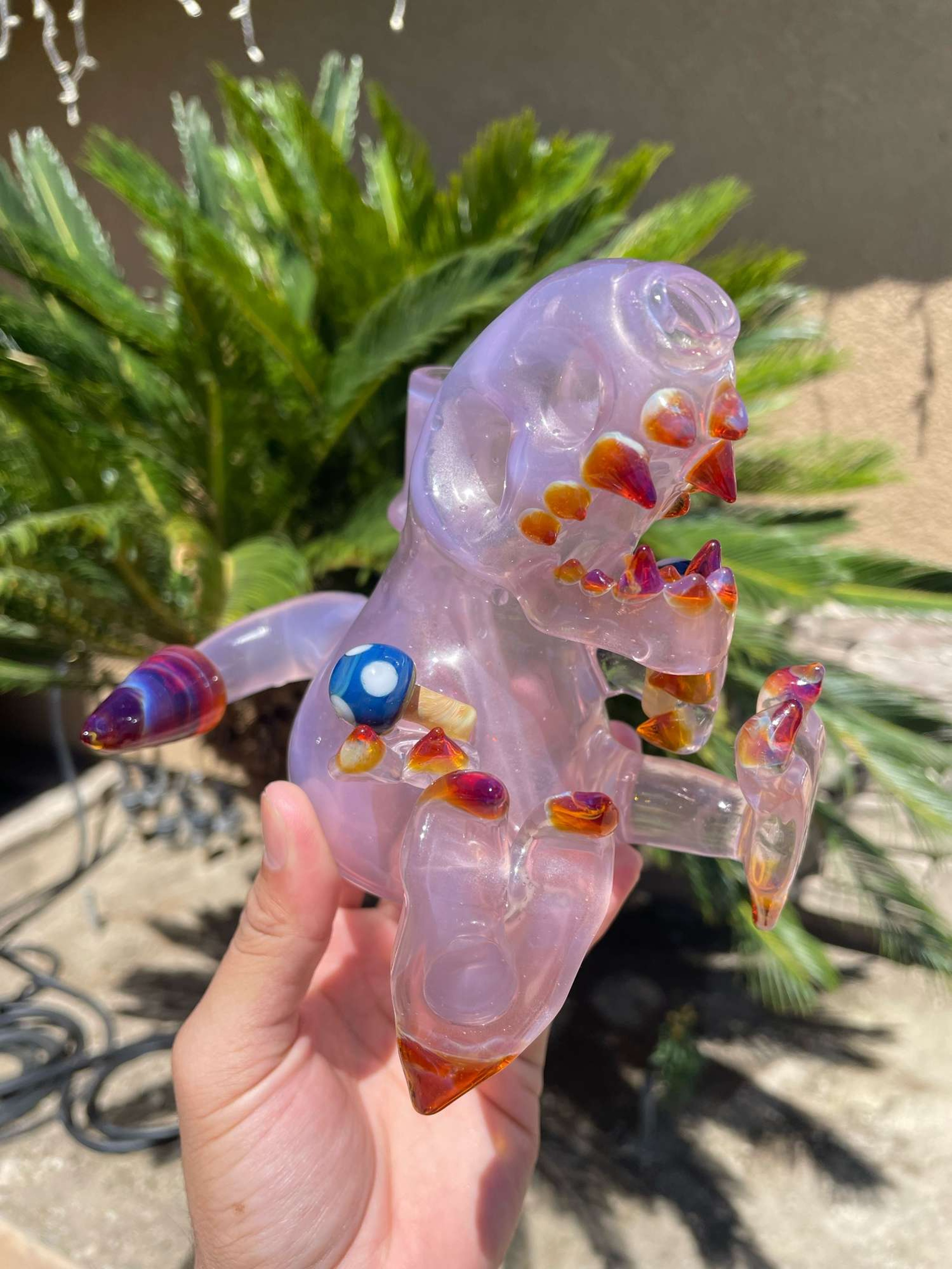 Enuff shroom sitting dino rig image 0