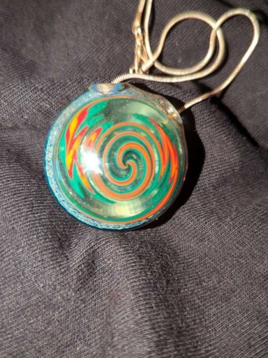 Preview pic of Wig wag pendant