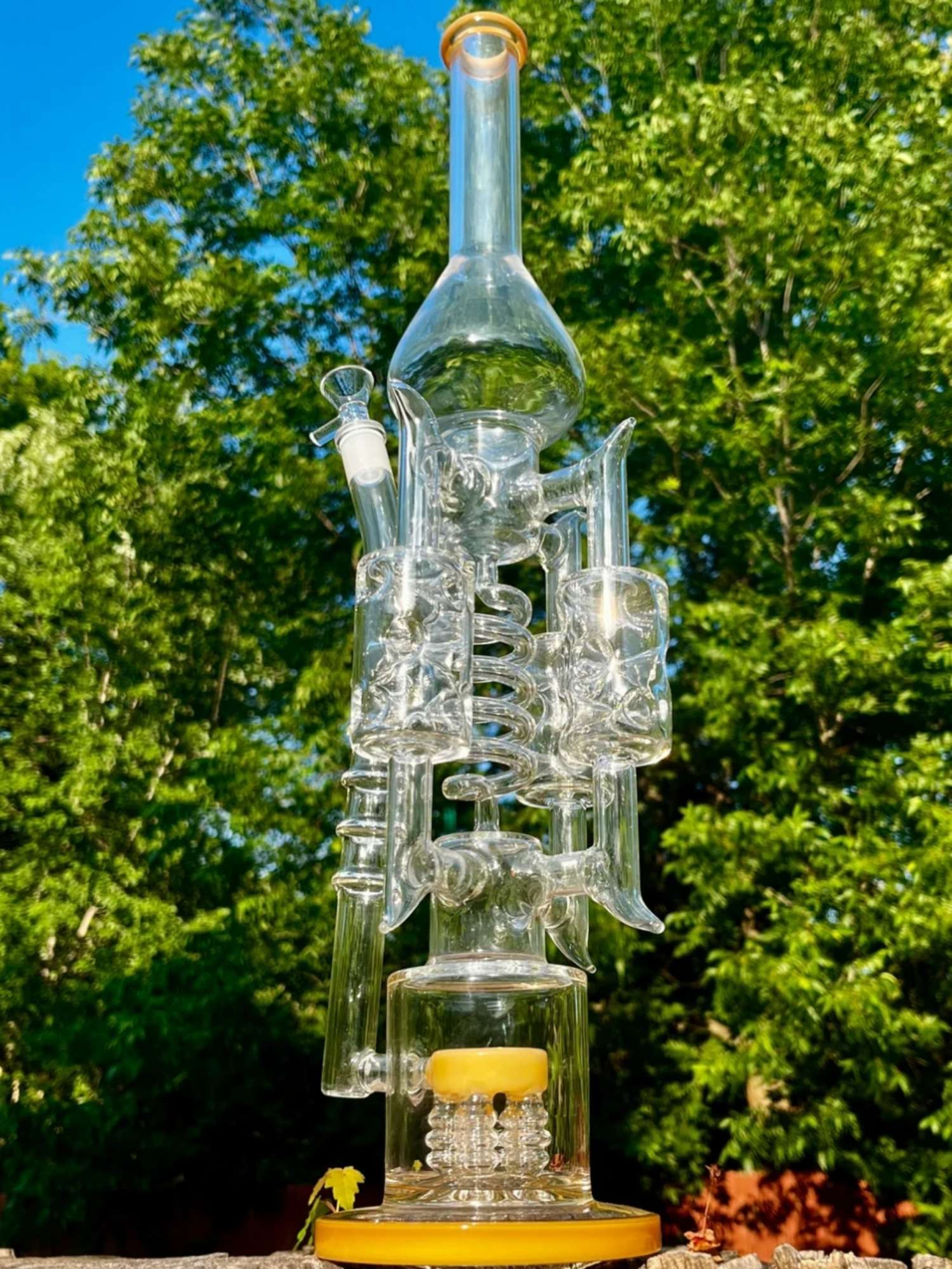 Recycler Glass Bong Performance and the Perfect Smoking Journey image 0