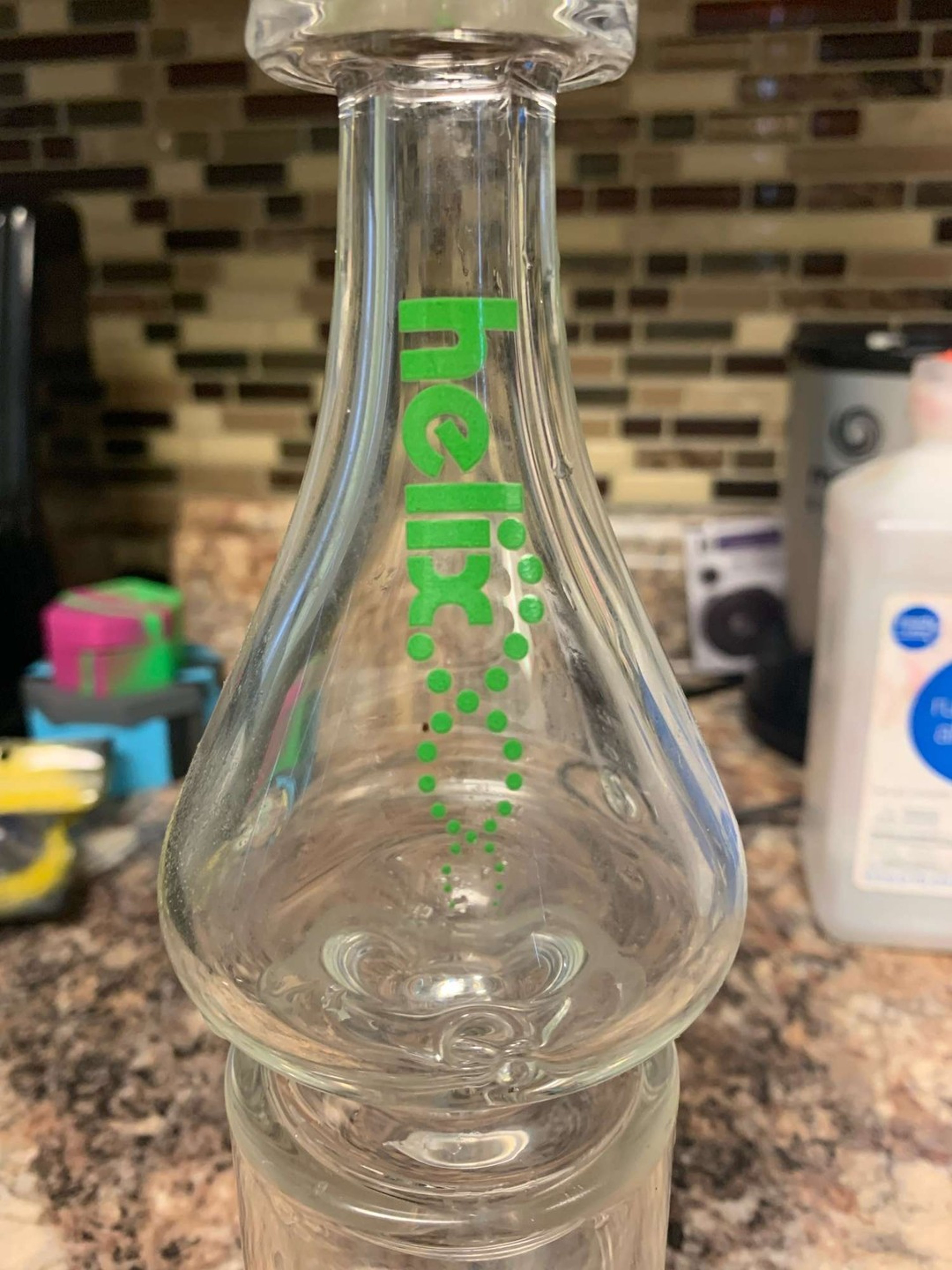 Preview pic of Helix bong