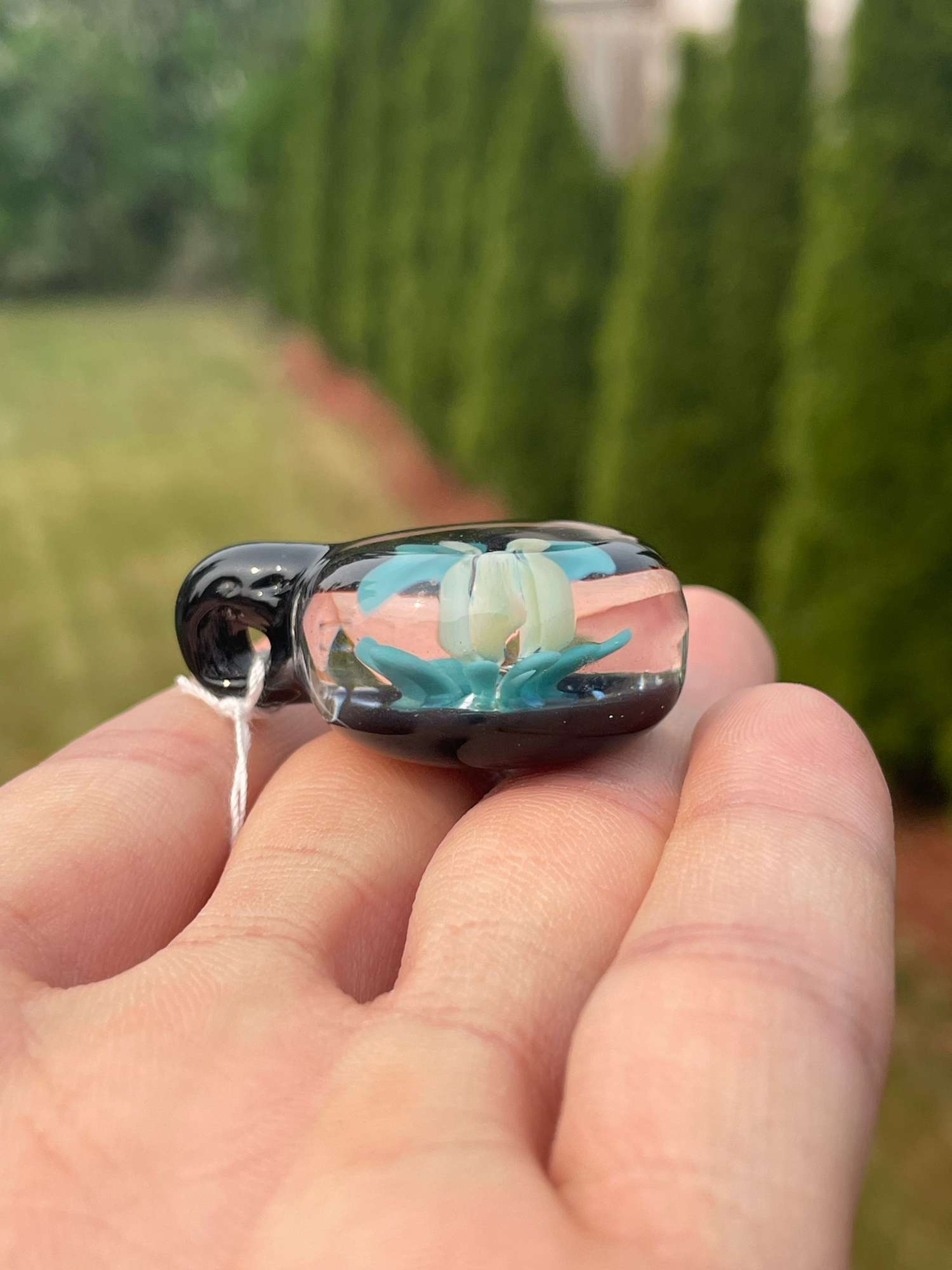 @Dani_boo_glass implosion pendant! image 0