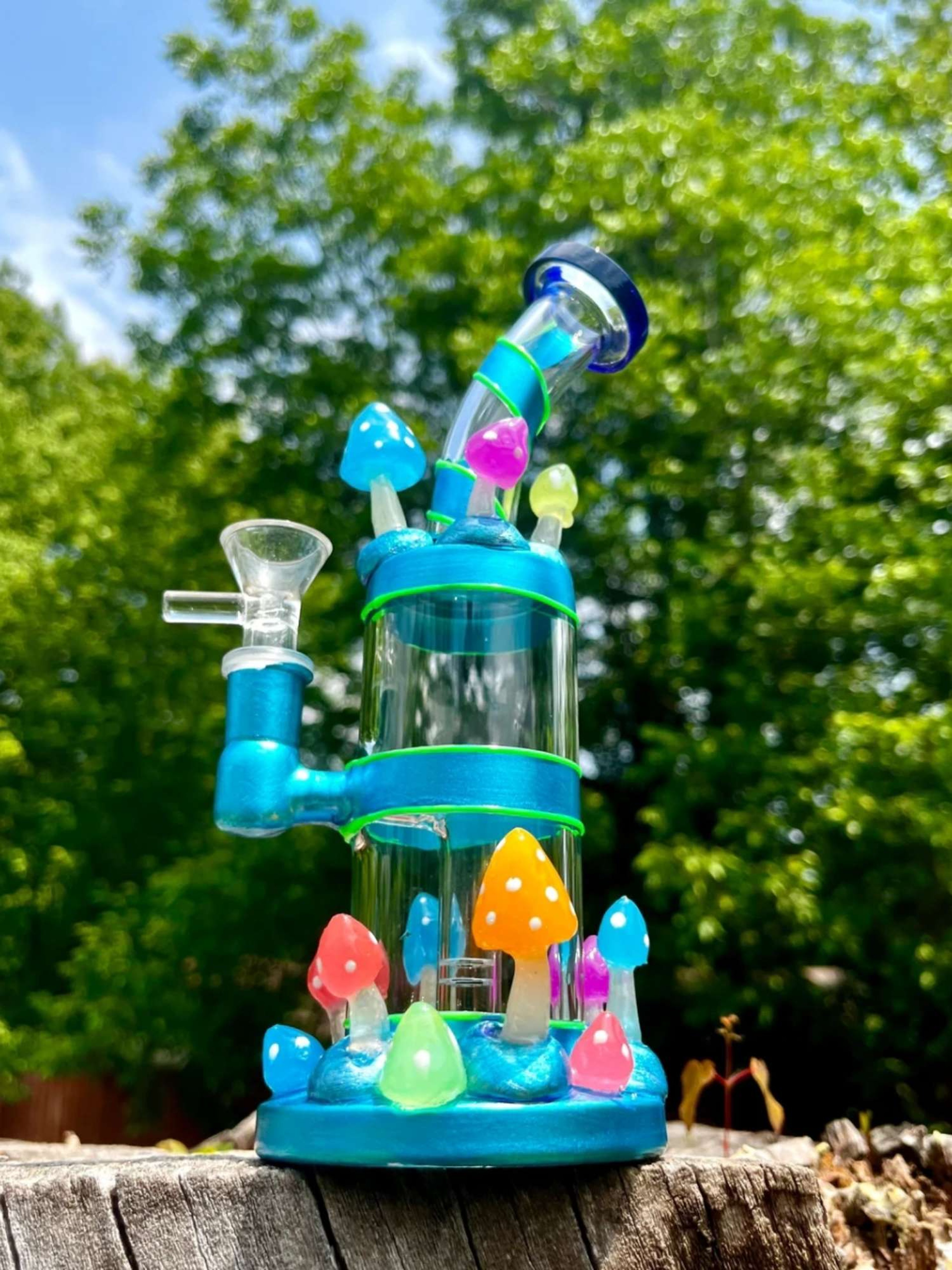 9-Inch Transparent Blue Glass Rig Water Pipe Bong with Glow in the Dark Mushrooms and Lines image 0