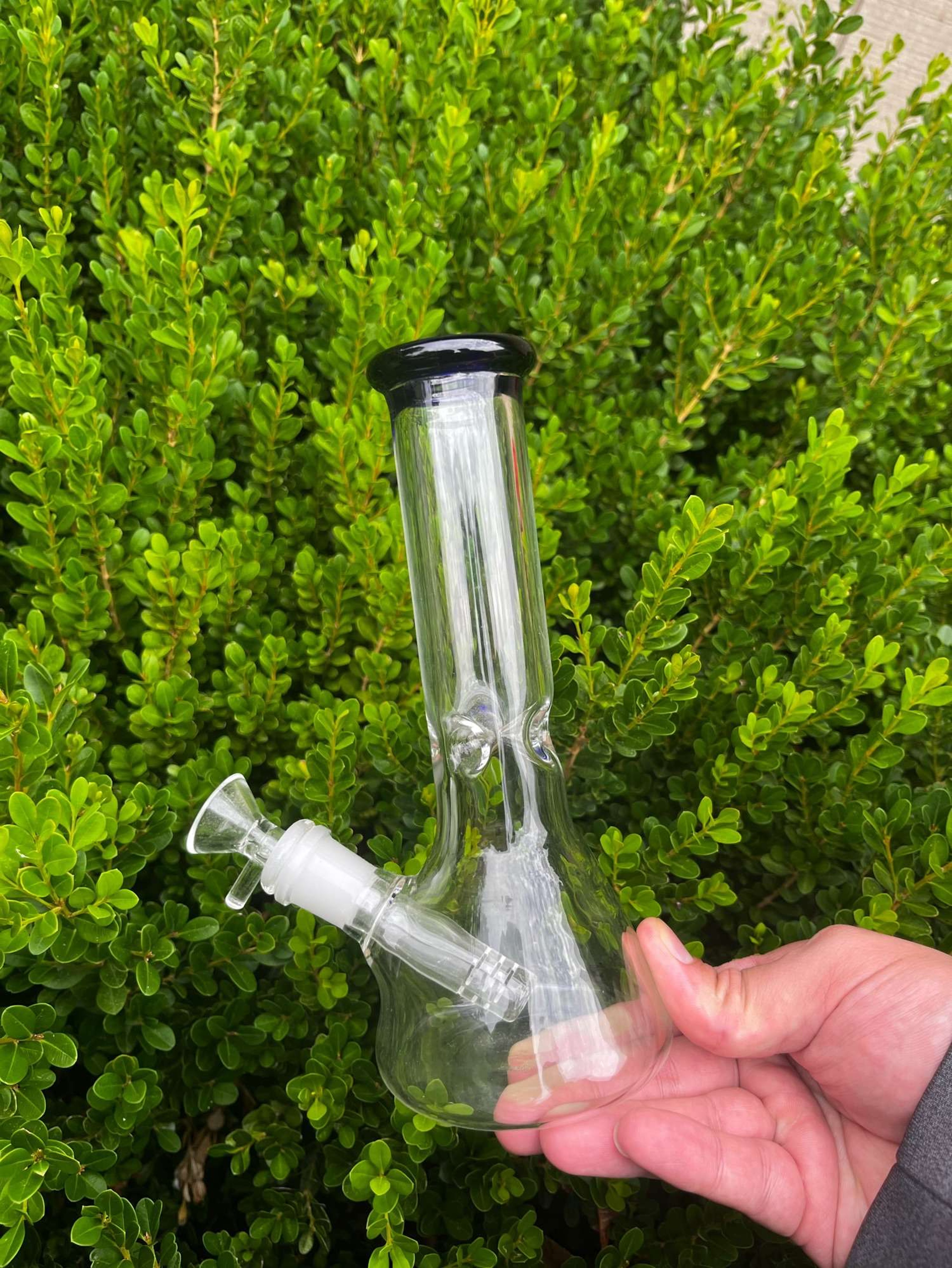 Preview pic of 8” Glass Beaker Bong Rig