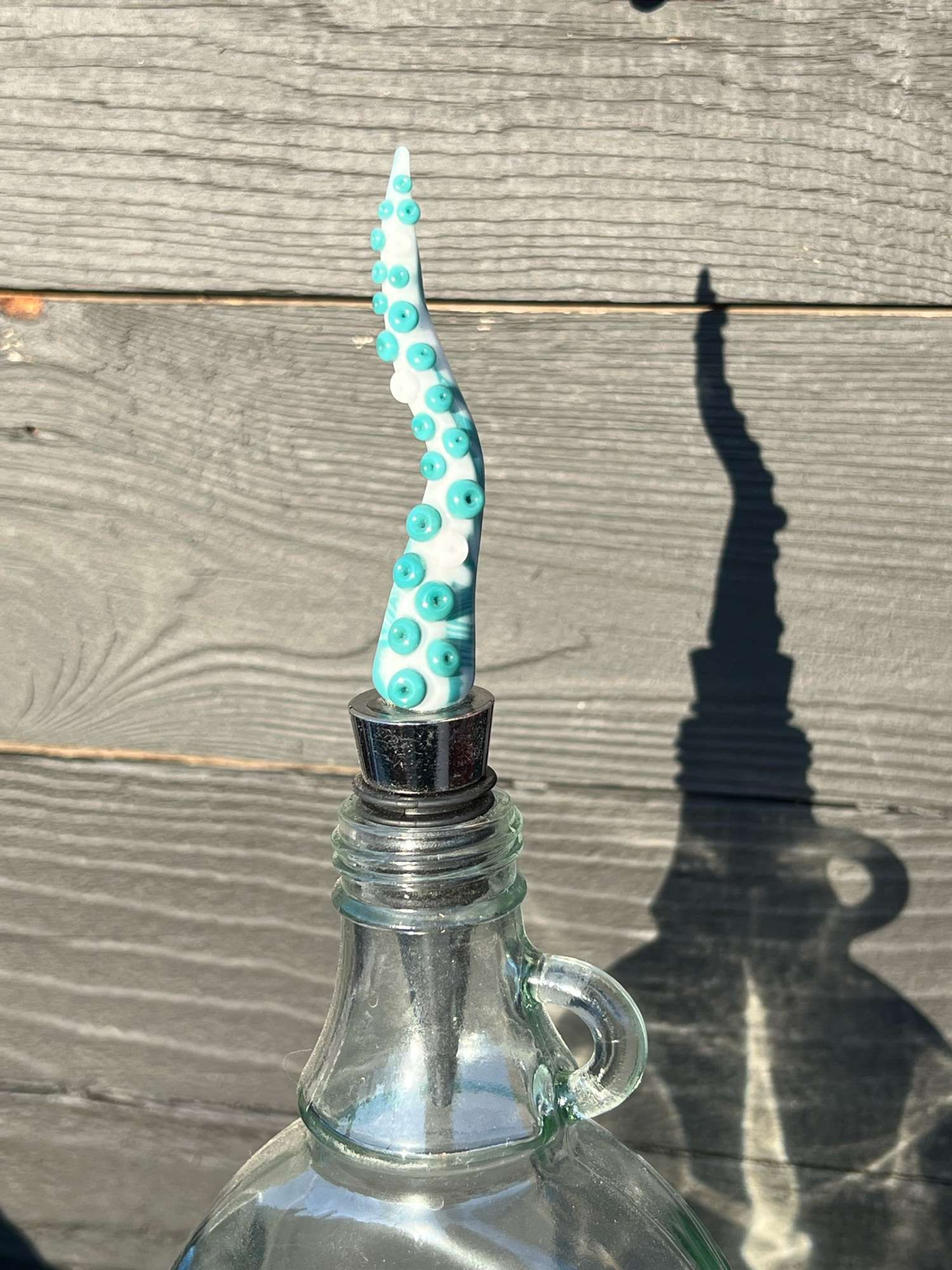 wine stopper tentacle image 0