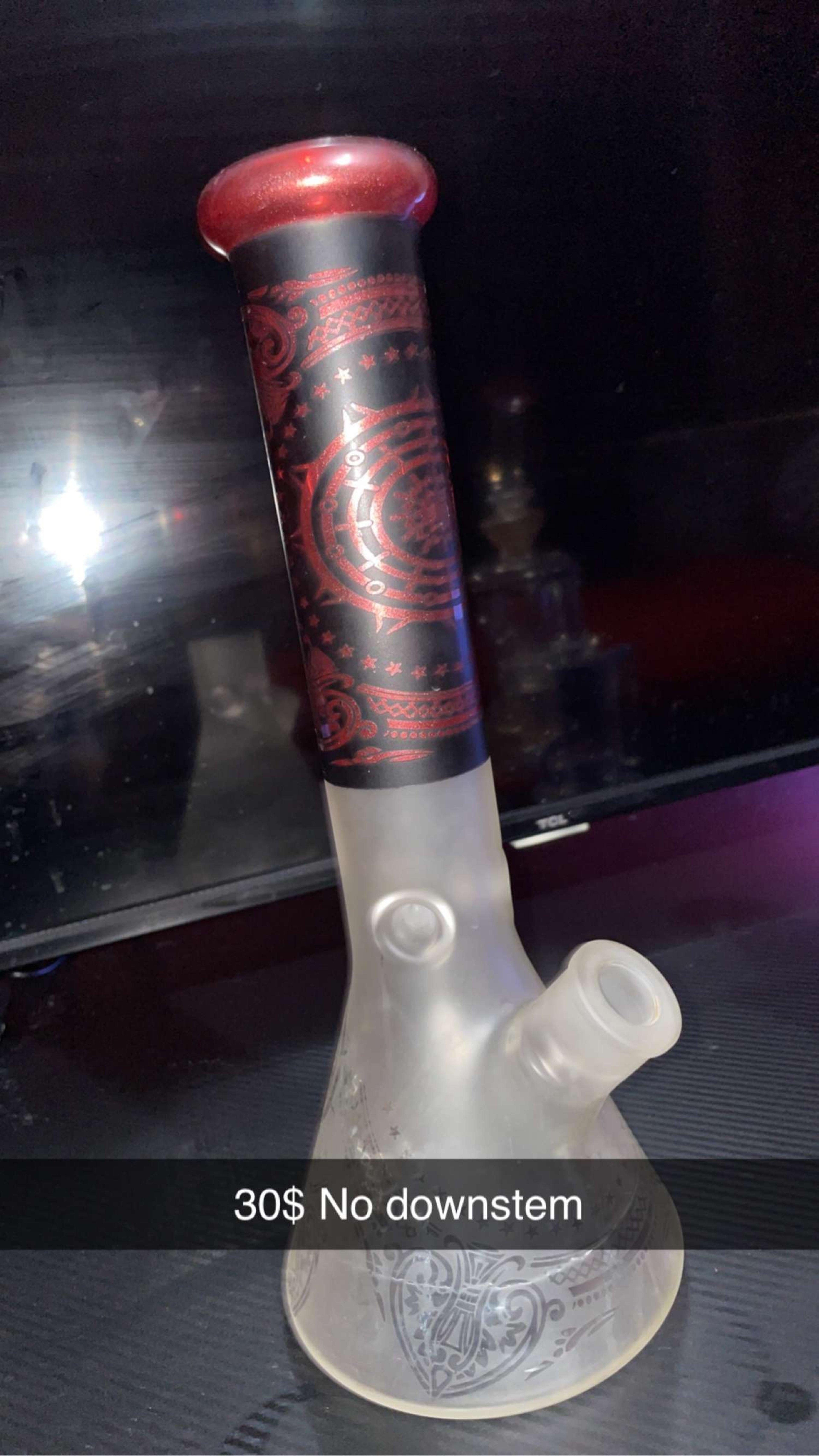 Preview pic of Old bong no downstem 