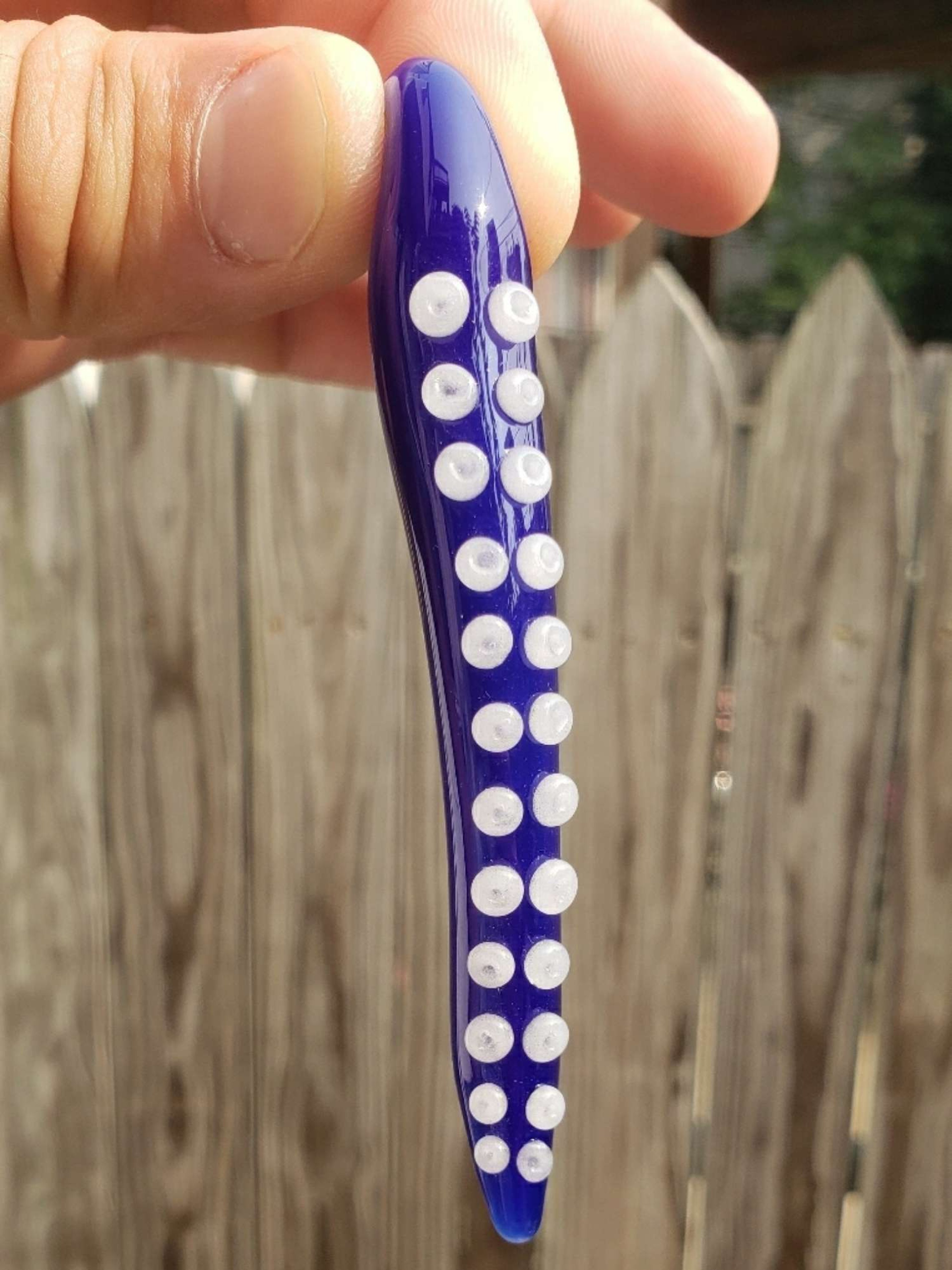 Preview pic of Blue and white tentacle pendant