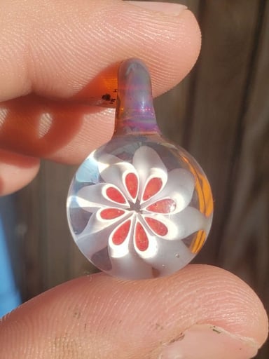 Preview pic of Small flower milli pendant