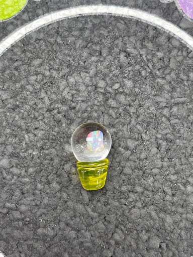 Preview pic of Yellow plug with opal for puffco pro oculus cap