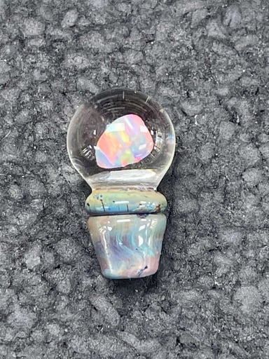 Preview pic of plug with opal for puffco pro oculus cap