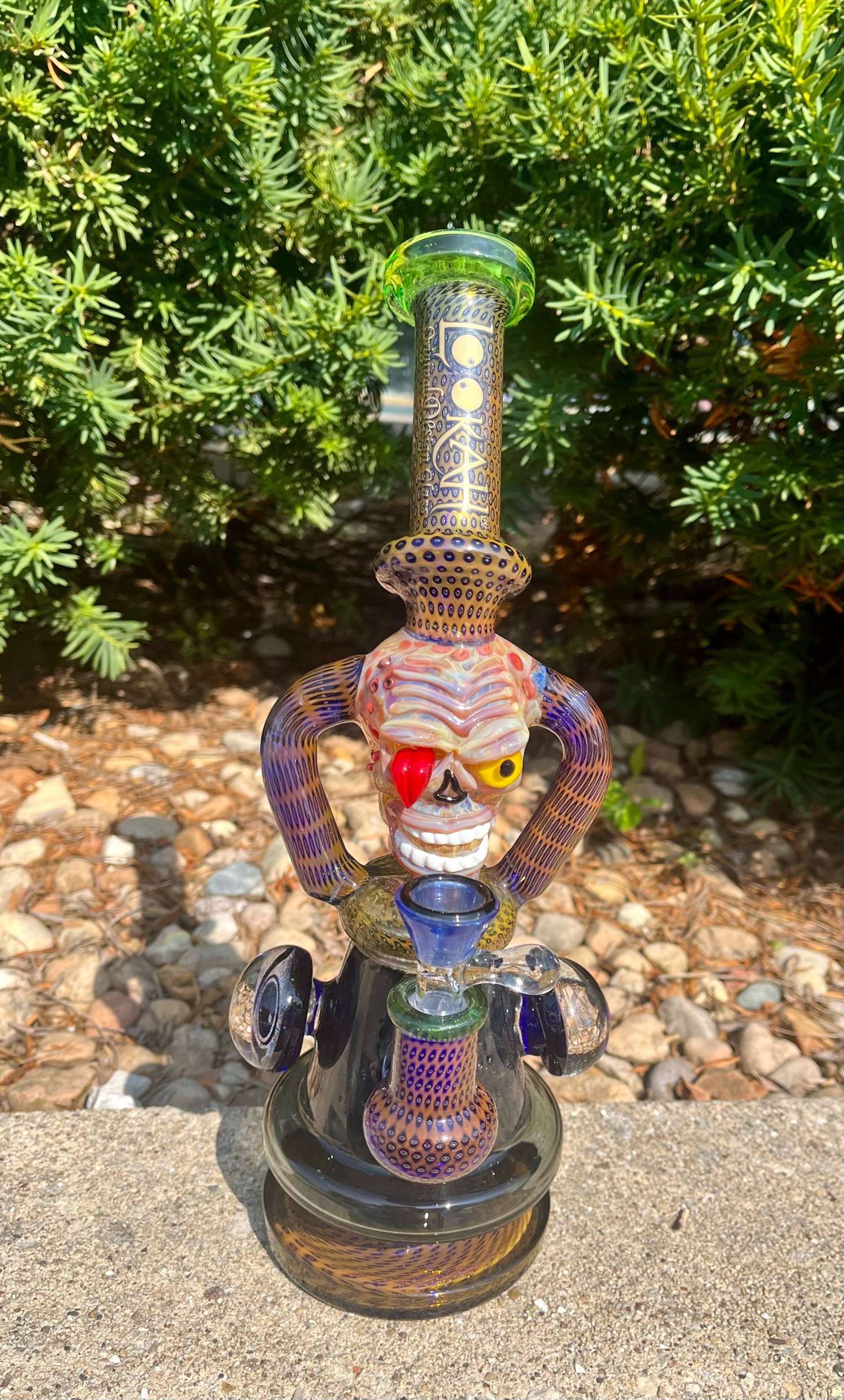 Preview pic of Lookah Skull Rig