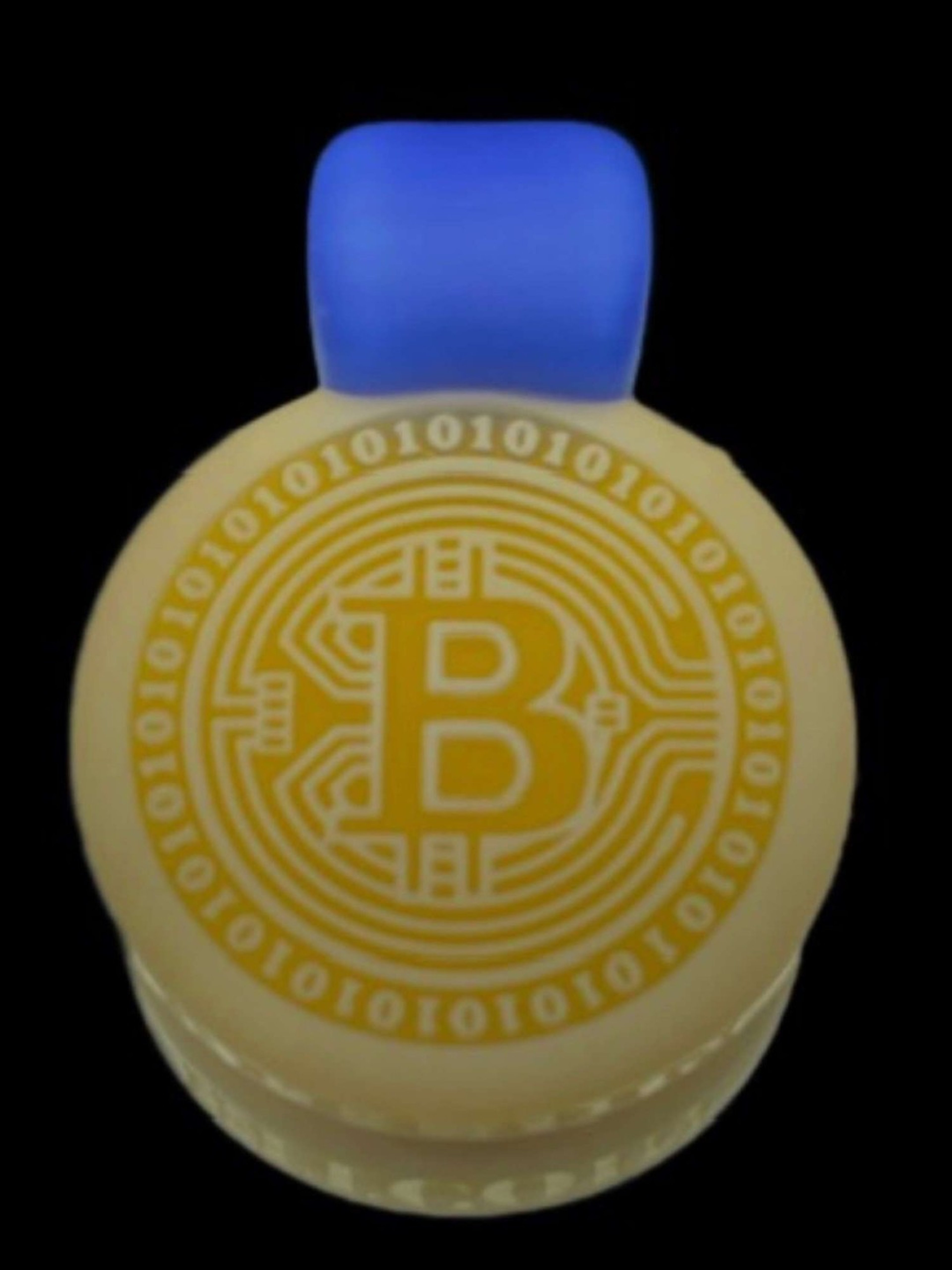 Preview pic of GlassMaze UV Bitcoin Pendant