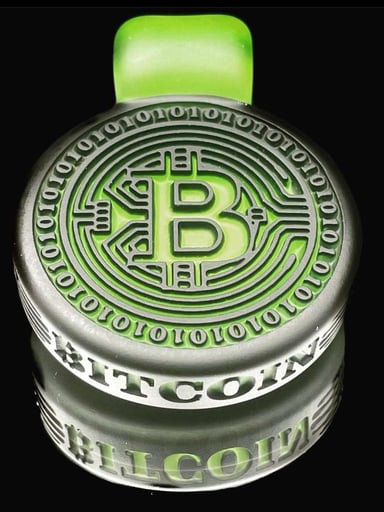 Preview pic of GlassMaze Bitcoin Pendant