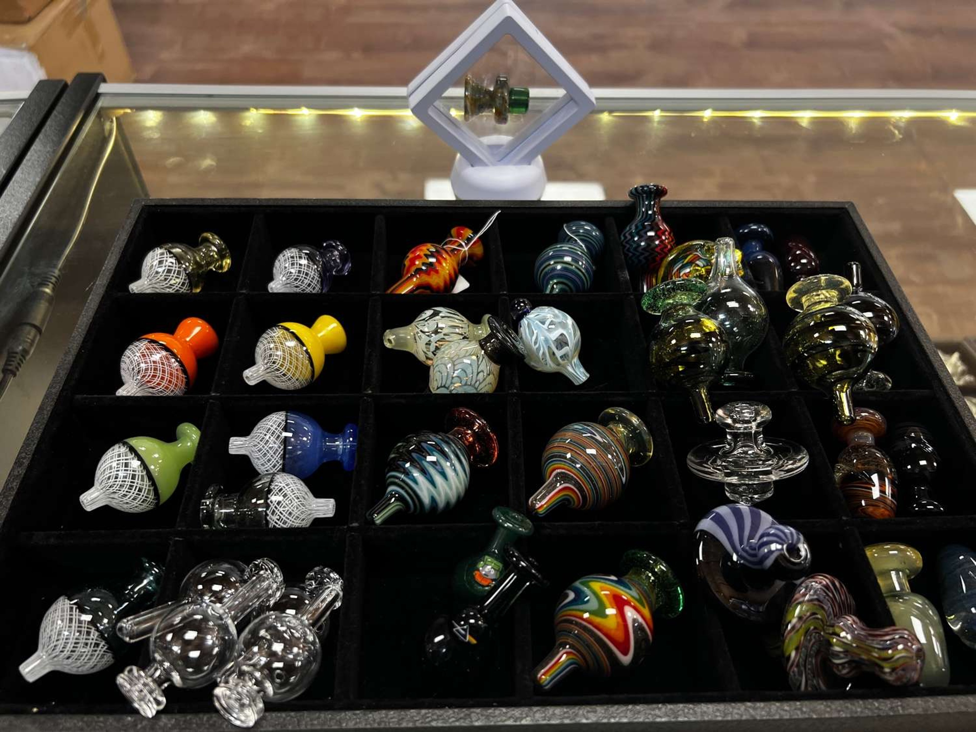 WIDE ASSORTMENT OF SPINNER CAPS, BUBBLE CAPS, E-RIG CAPS ETC image 0