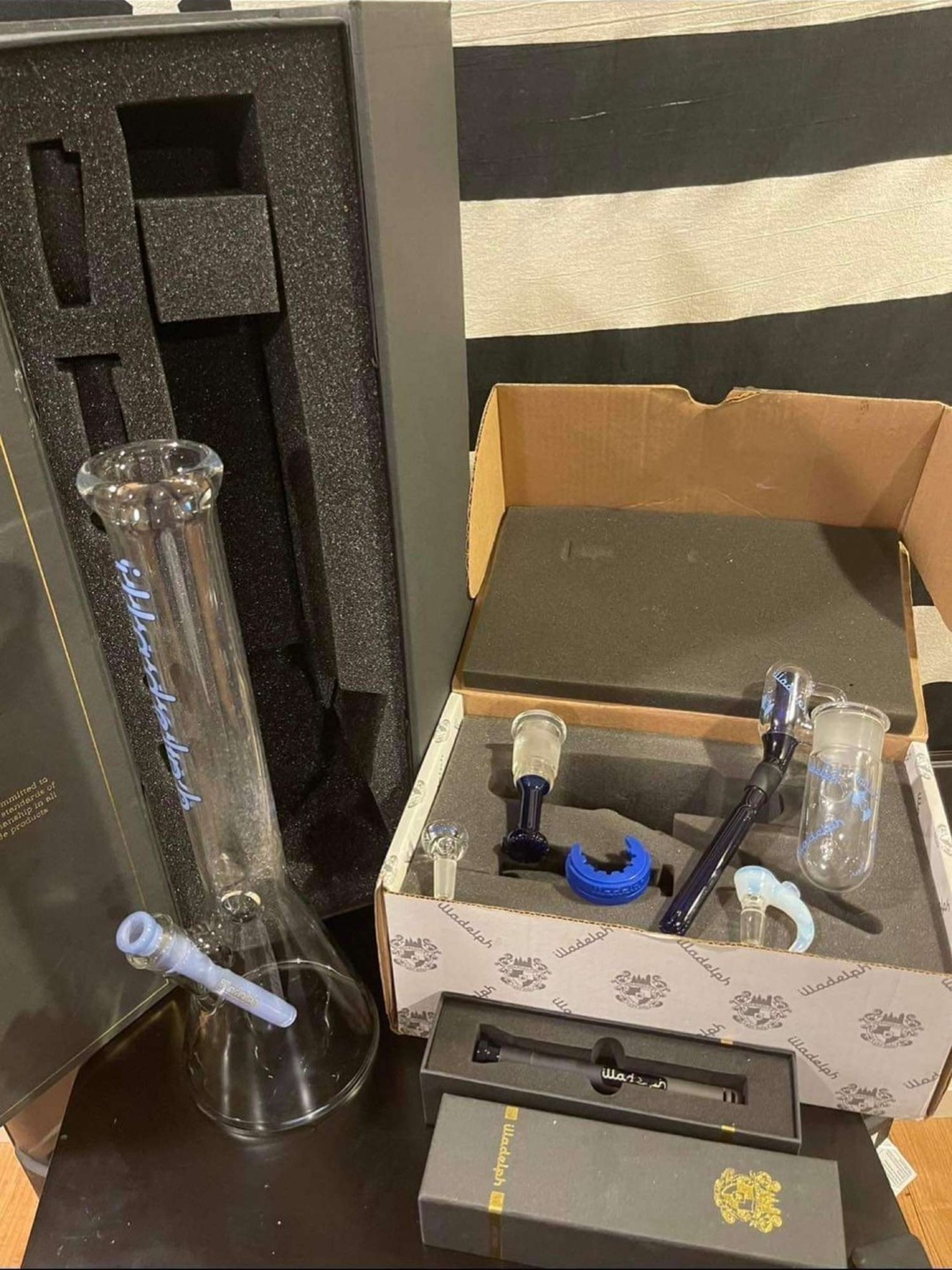 Illadelph Short Beaker + AOP Ash Catcher + accessories Bundle image 0