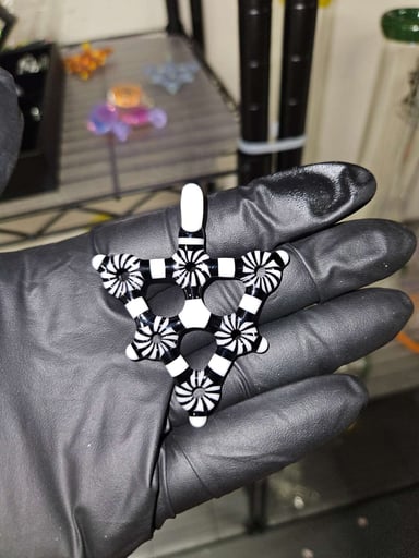 Preview pic of Kajaglass Circle Tech Pendant 