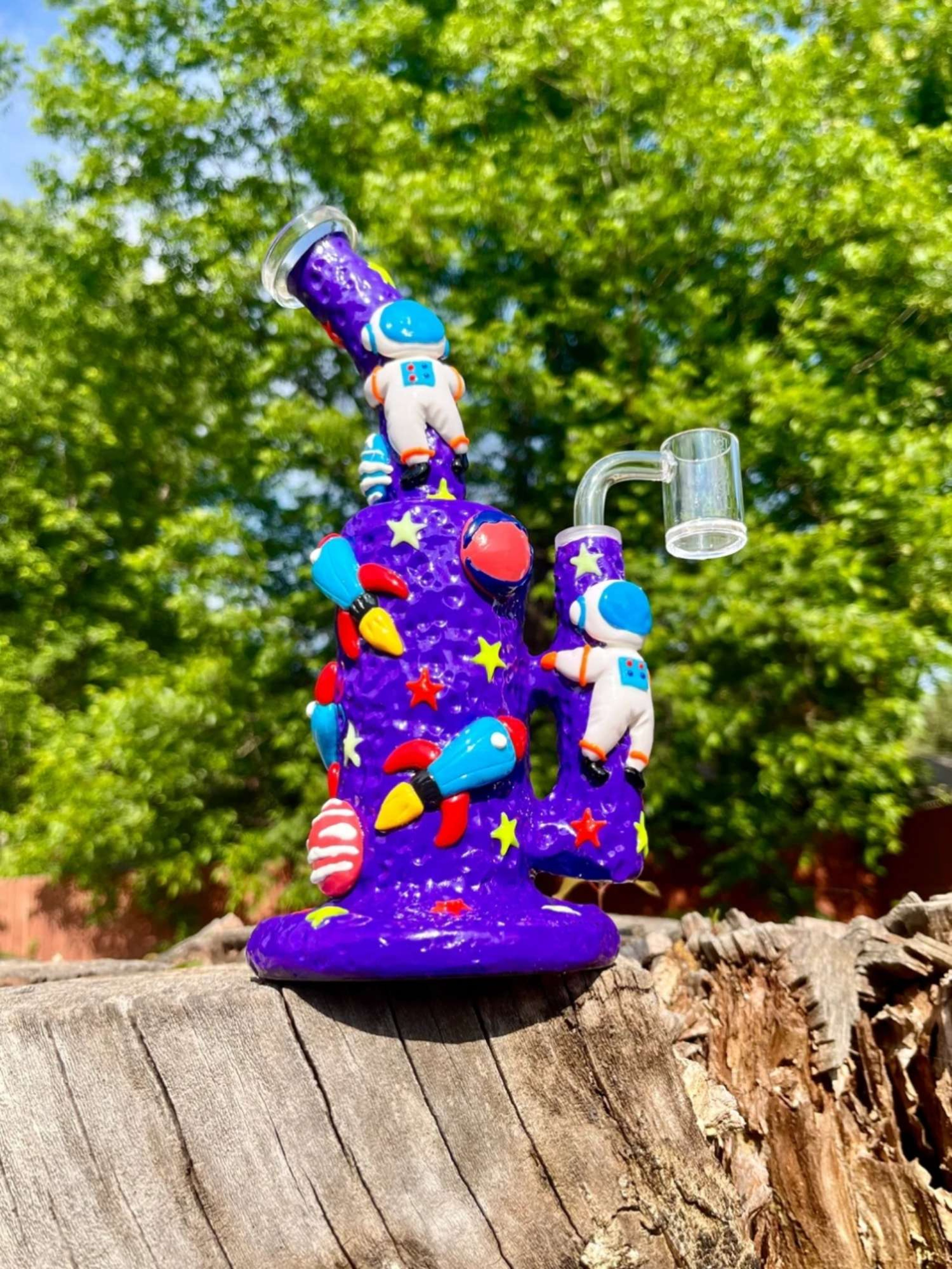 Cosmic Adventure: 9-Inch Rig Water Pipe Bong image 0