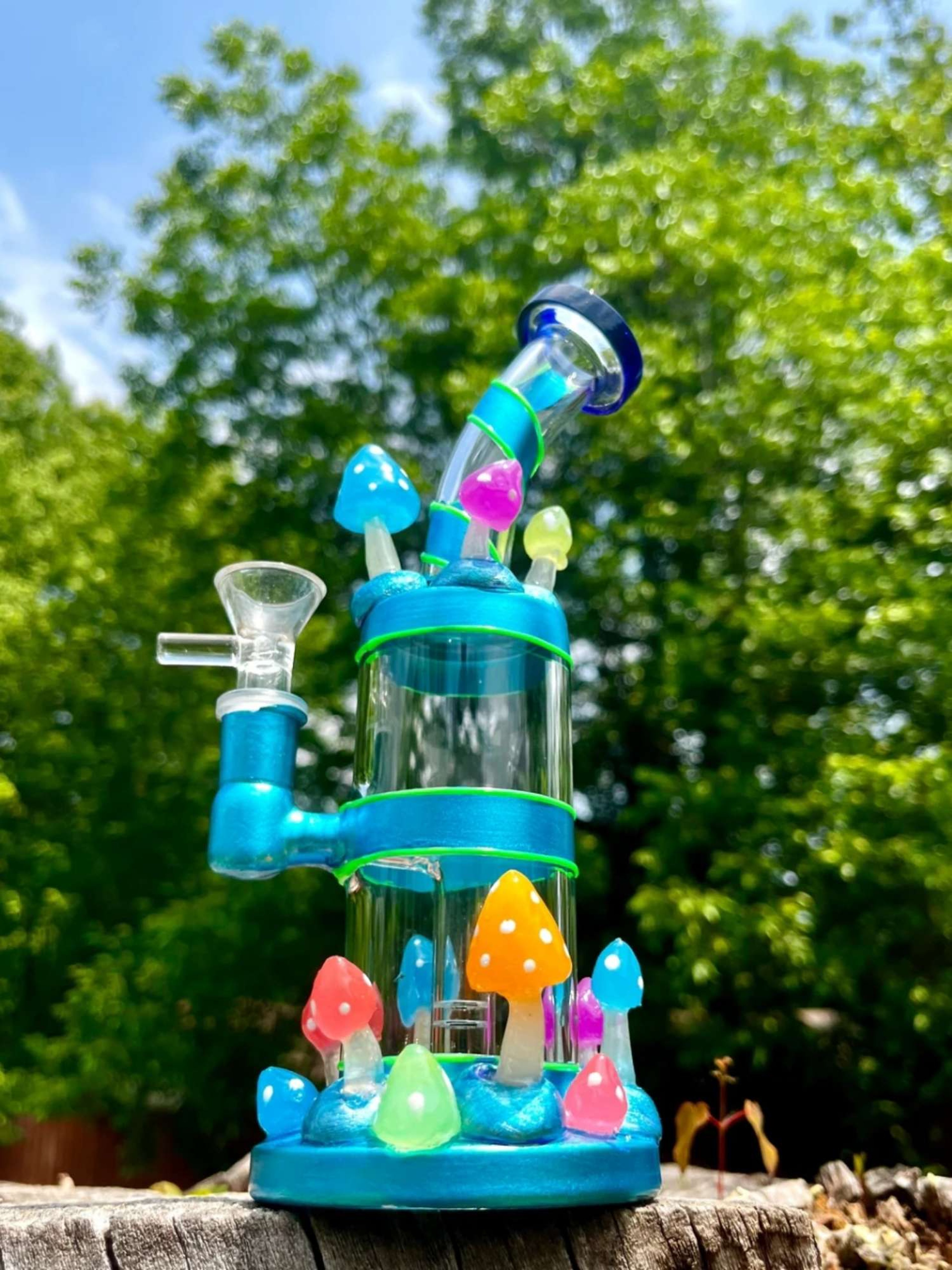 9-Inch Transparent Blue Glass Rig Water Pipe Bong with Glow in the Dark Mushrooms and Lines image 0