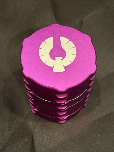 Preview pic of Phonecian small 4 pc grinder