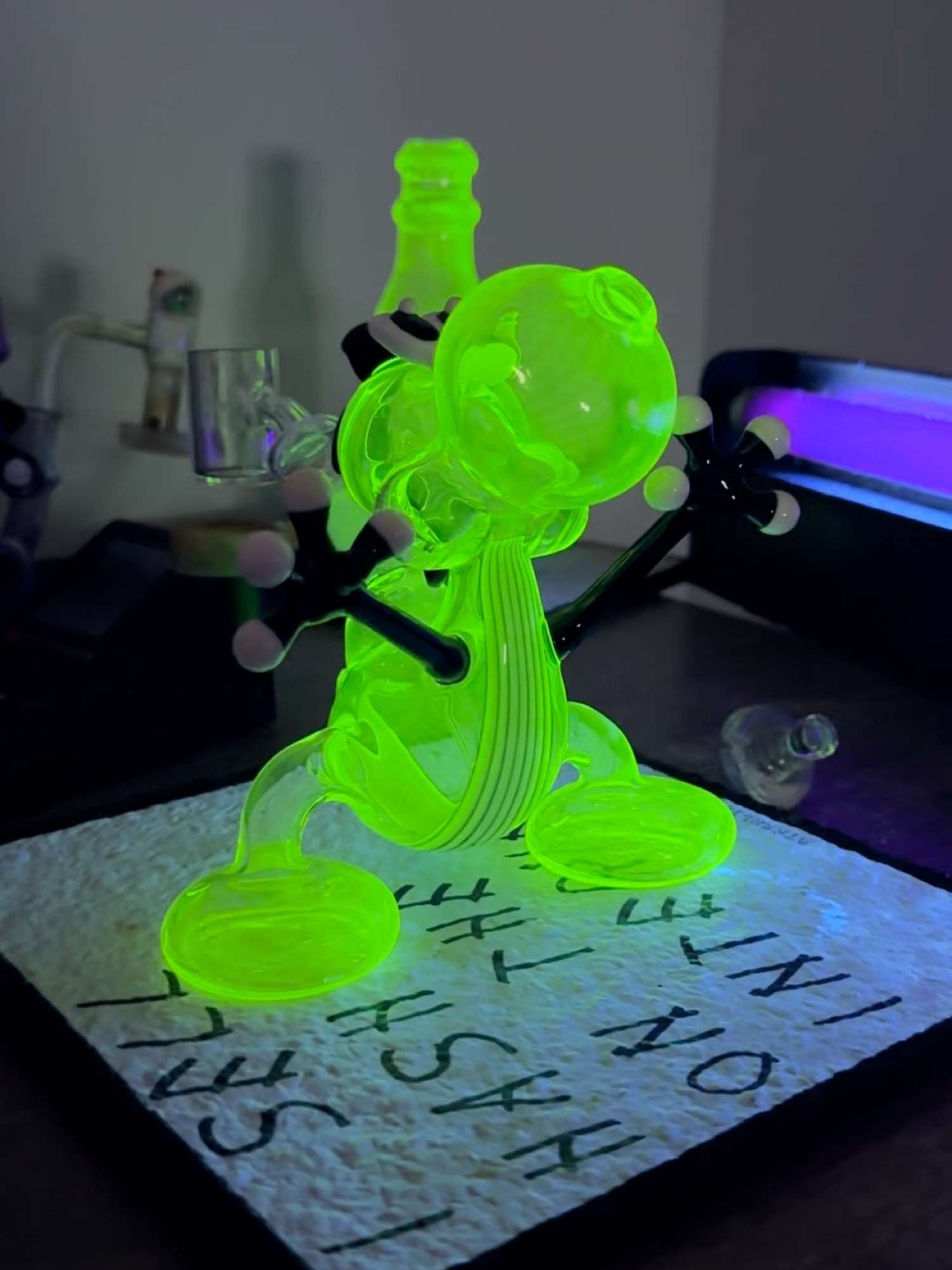 Preview pic of Illuminati Yoshi